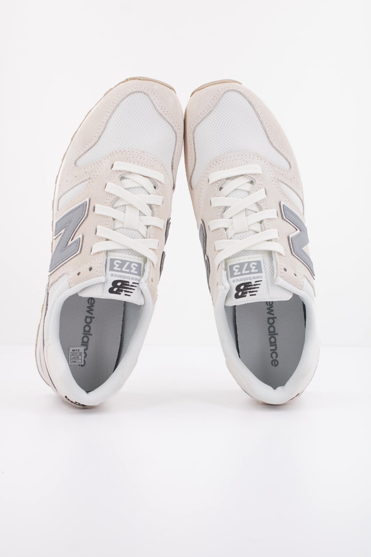 NEW BALANCE WL373 XA2 en color BEIS (3)