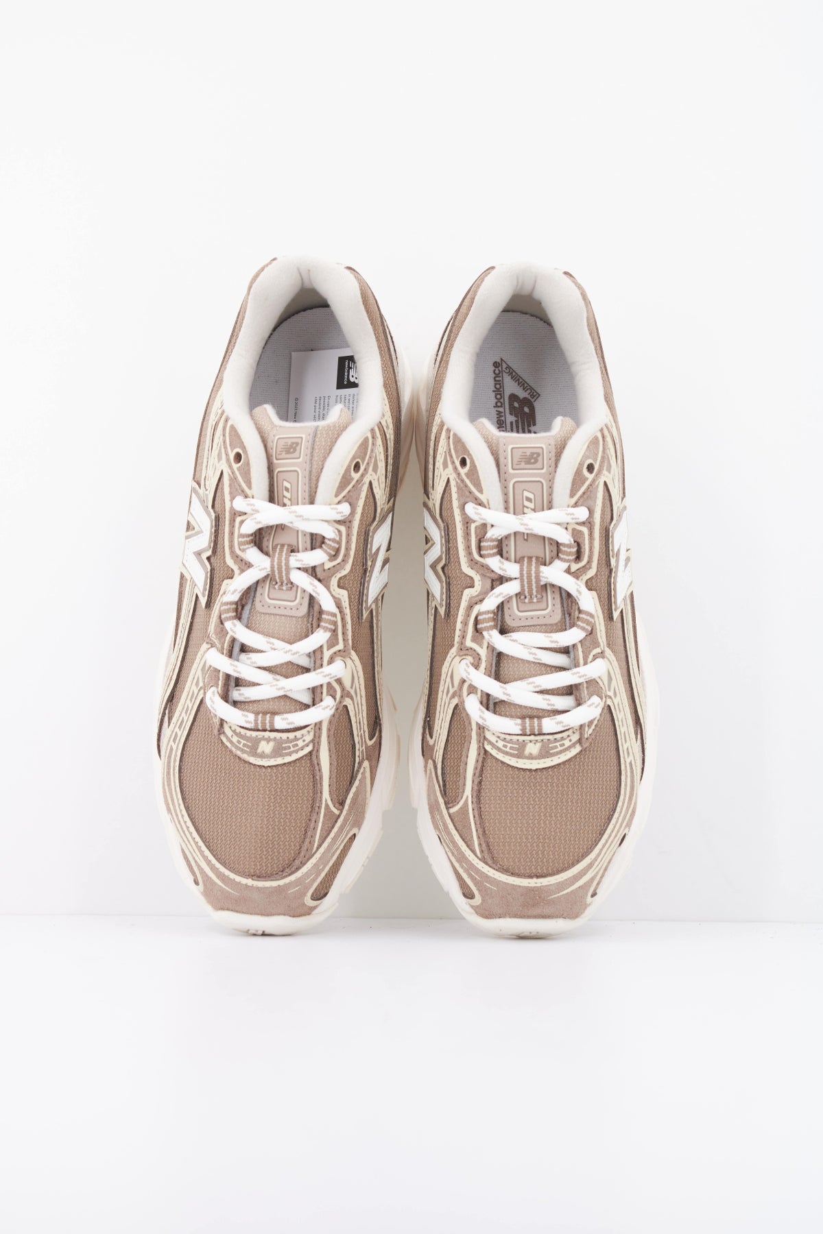 NEW BALANCE U740 3TR DEPORTIVO en color MARRON (3)