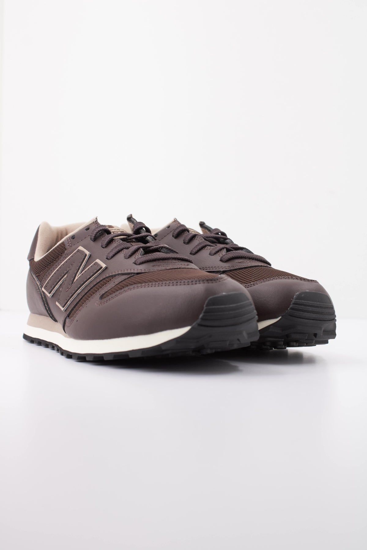 NEW BALANCE ML373 PL2 en color MARRON (2)