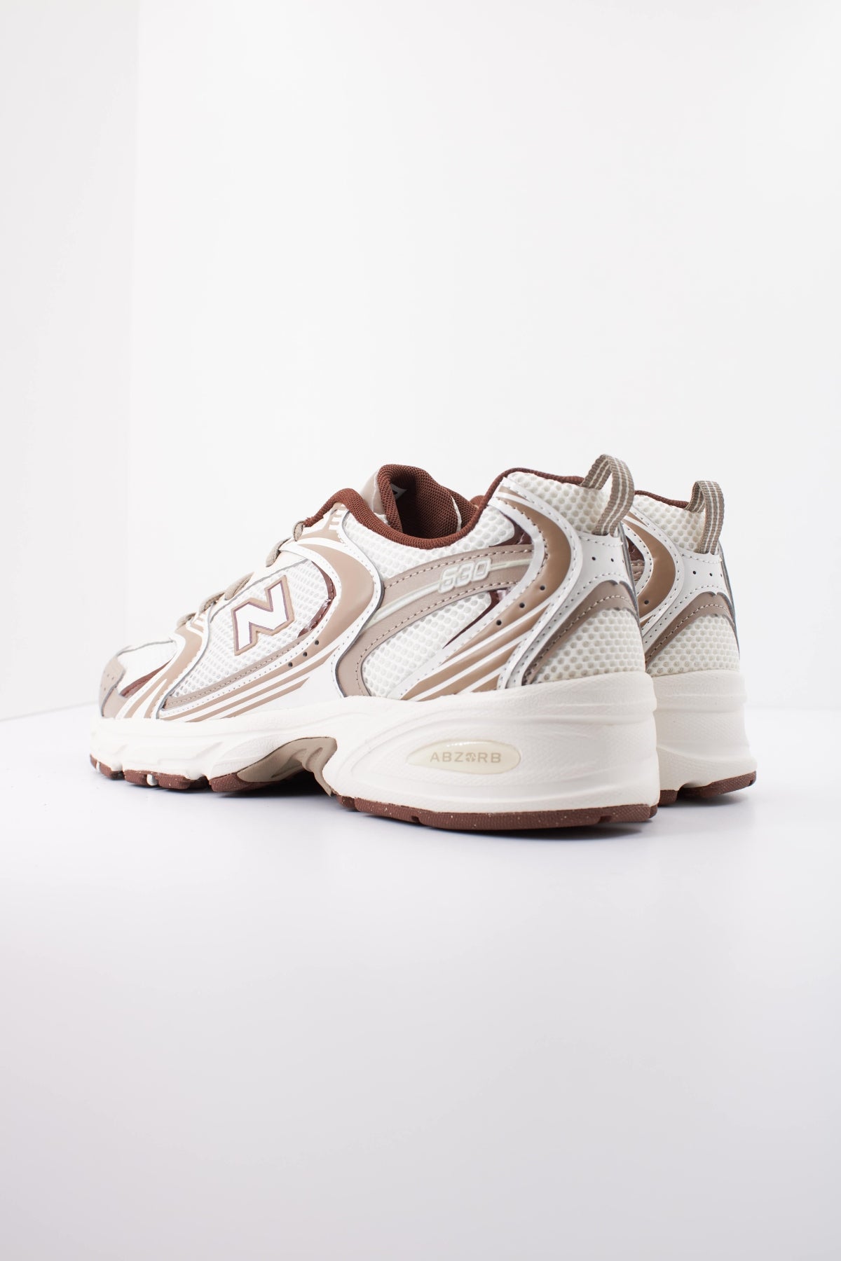 NEW BALANCE 530 U530COB en color BEIS (4)