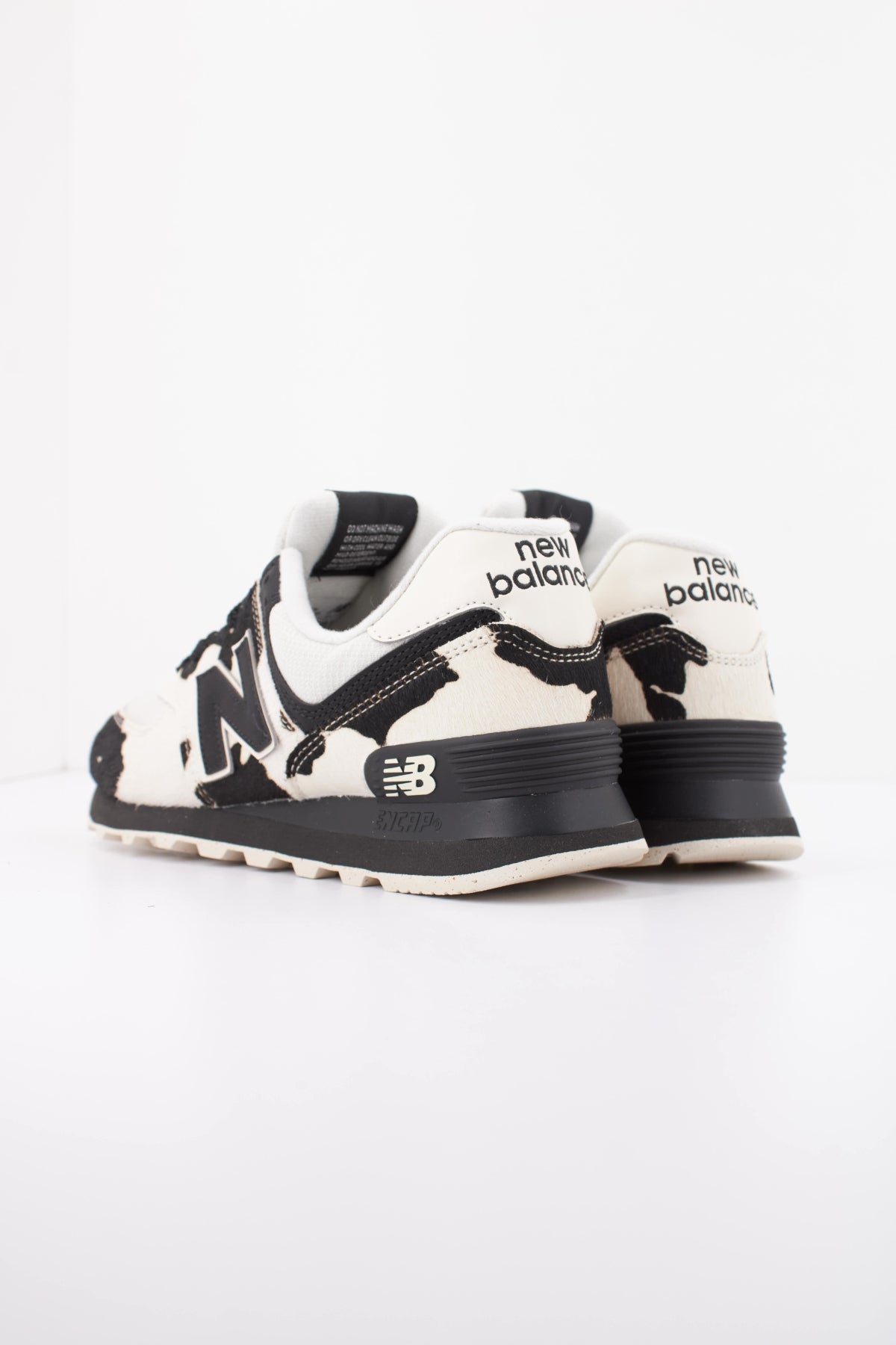 NEW BALANCE W574 PH en color ANIMAL PRINT (4)