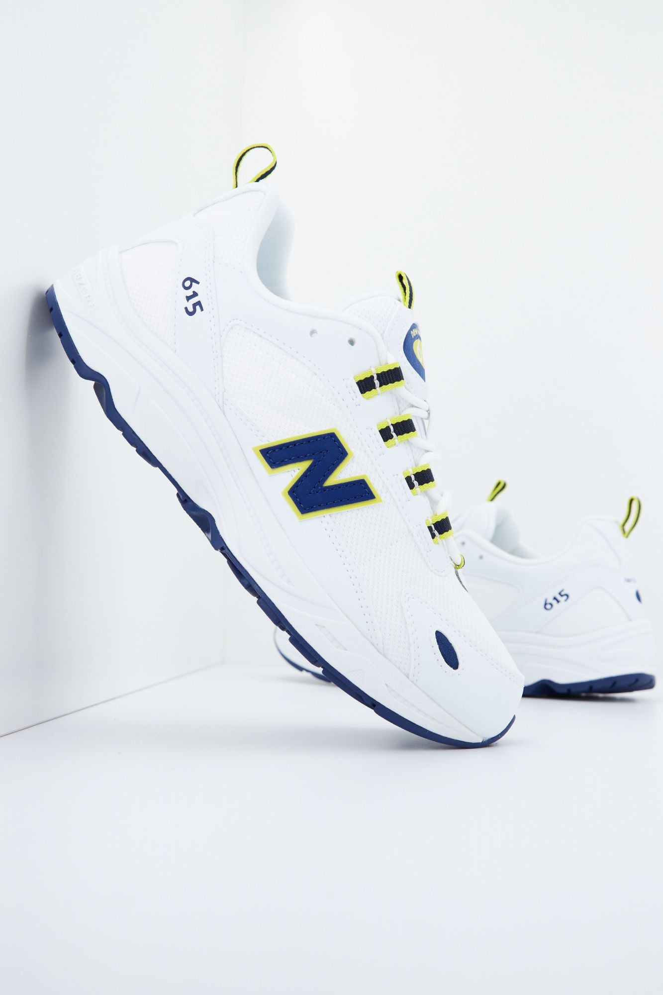 NEW BALANCE ML615 DA en color BLANCO (2)