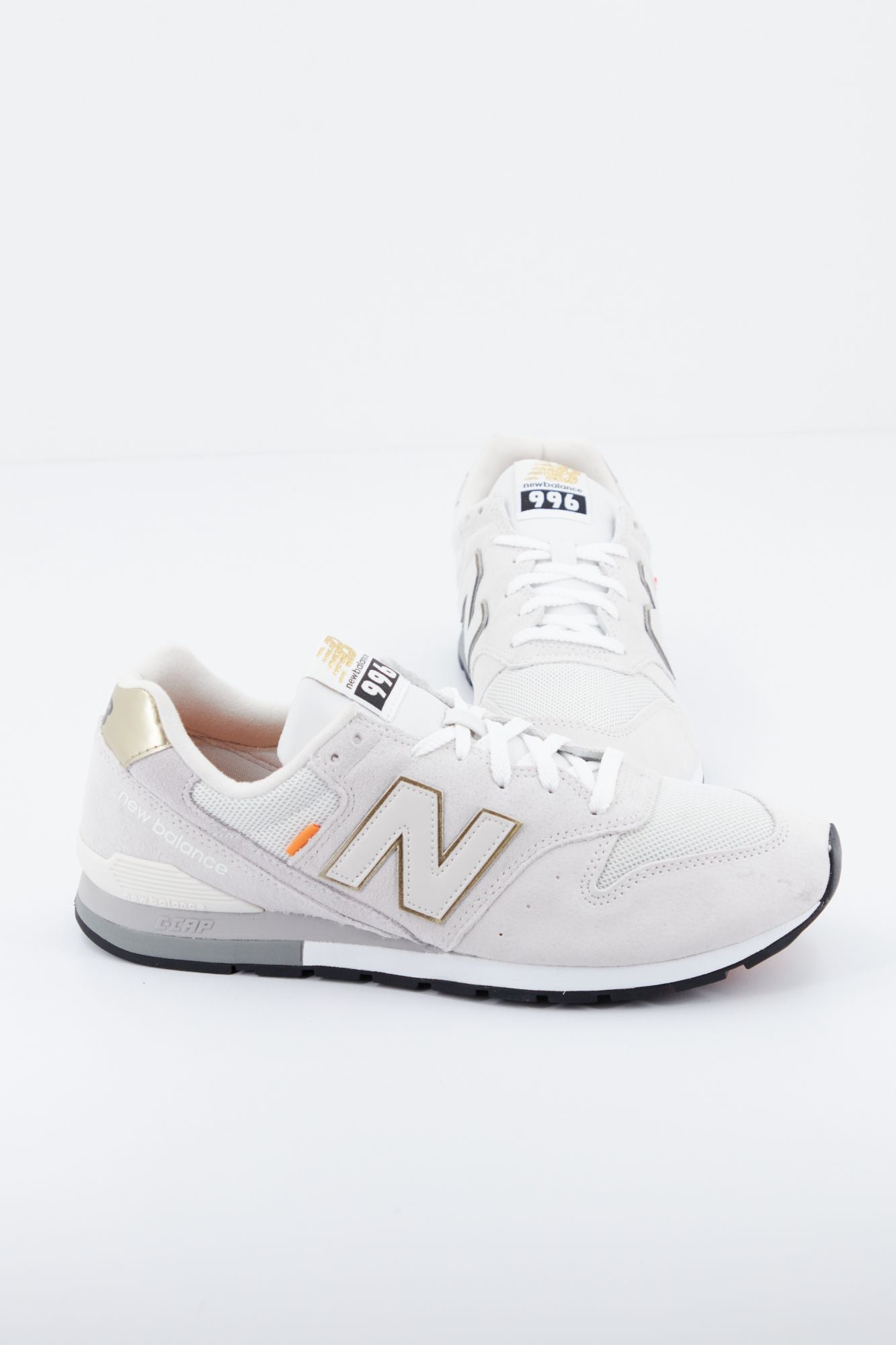 NEW BALANCE CM996 BI en color BEIS (1)