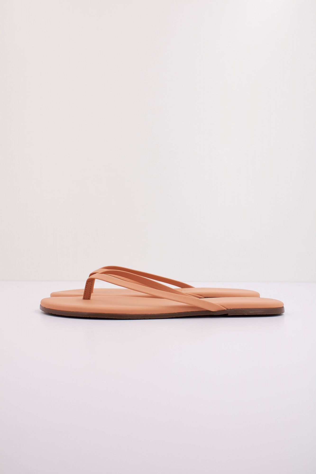 TKEES TKEFOUNDATIONS en color NUDE (1)