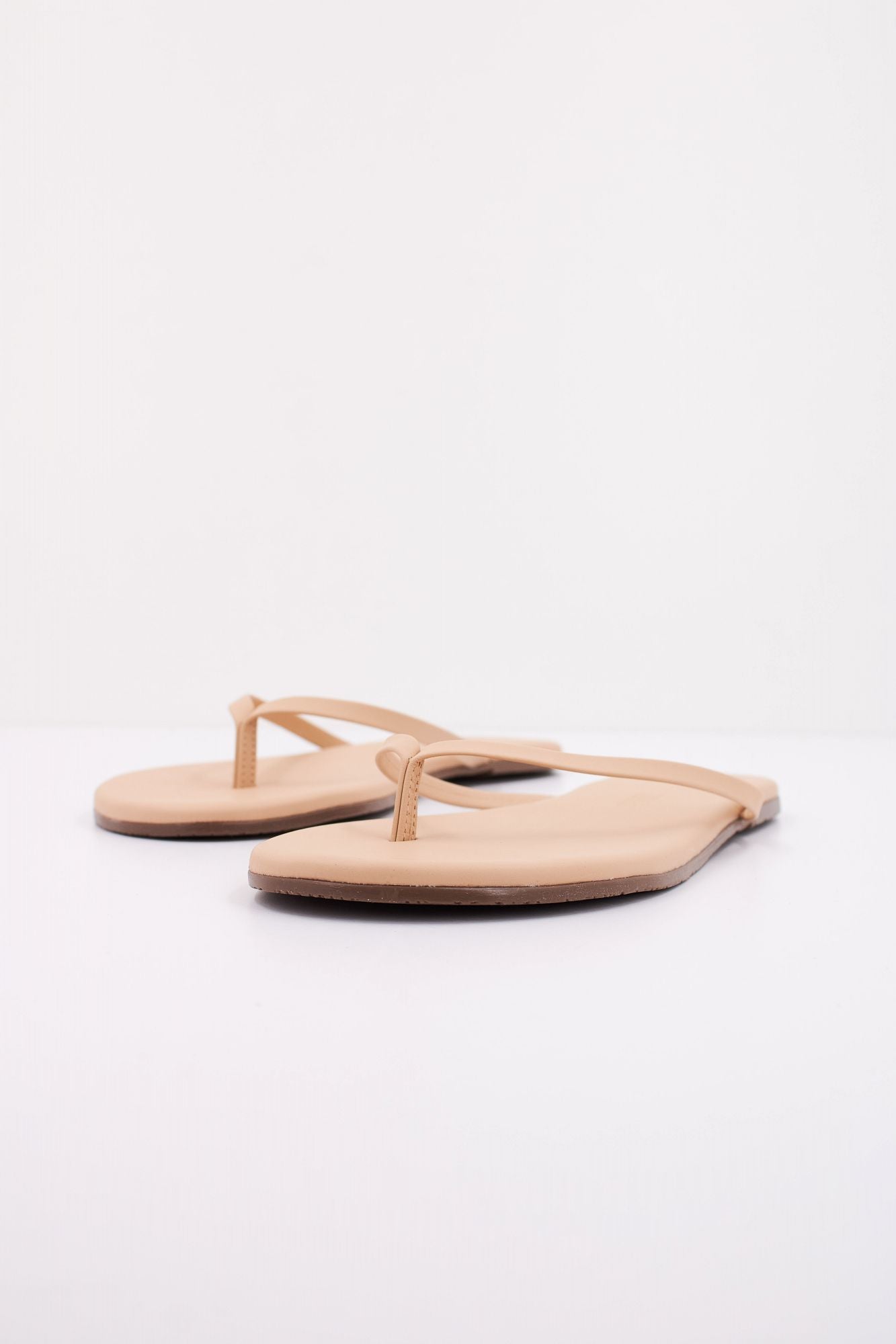 TKEES TKEFOUNDATIONS en color BEIS (2)