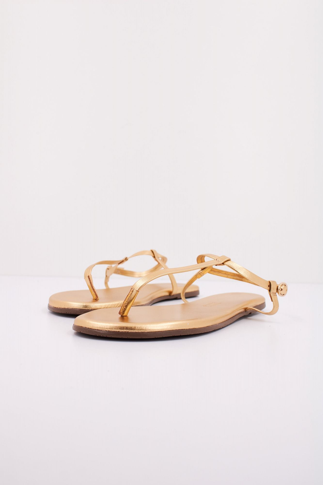 TKEES TKEMARIANA en color ORO (2)