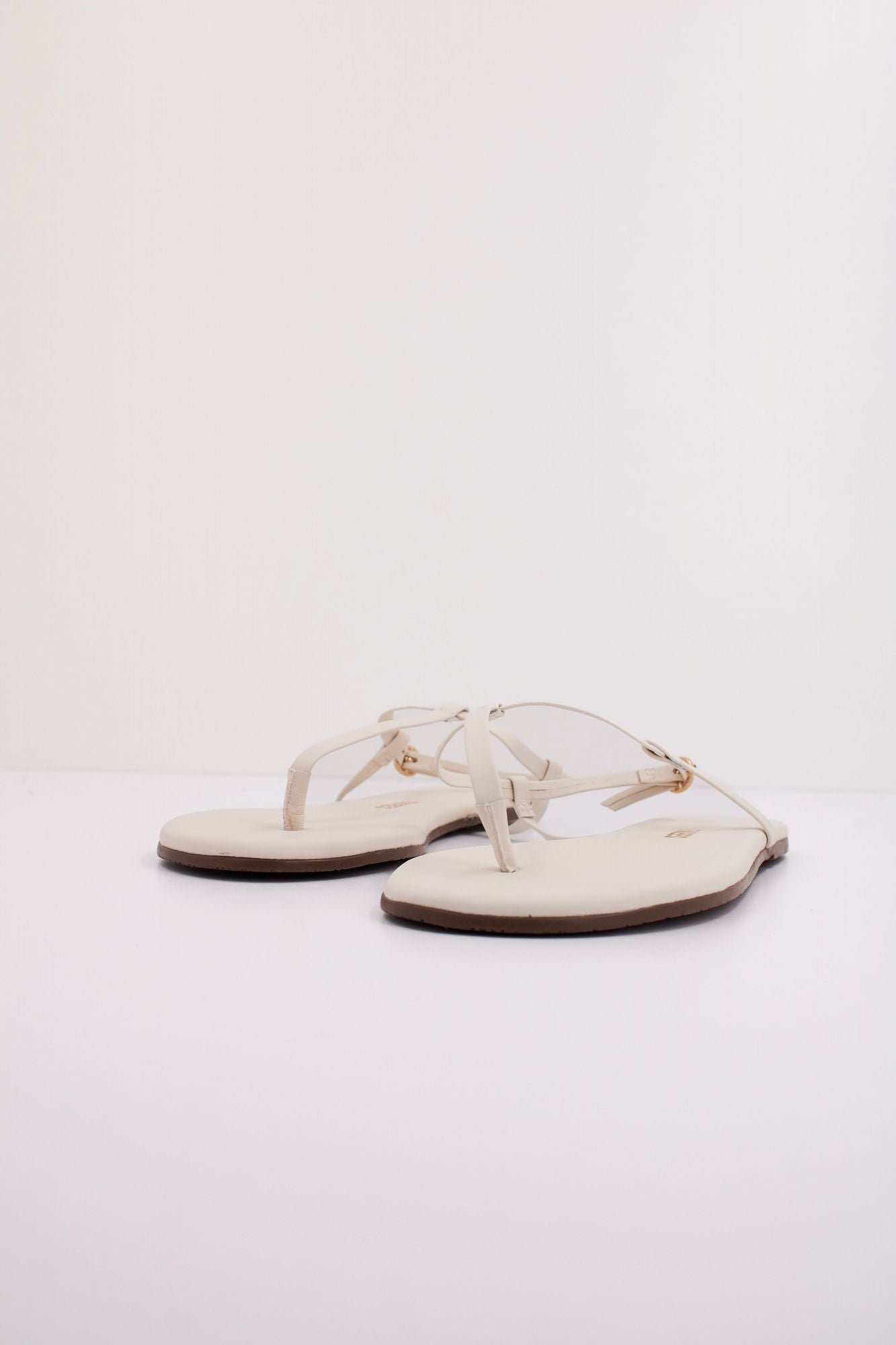 TKEES TKEMARIANA en color BLANCO (2)