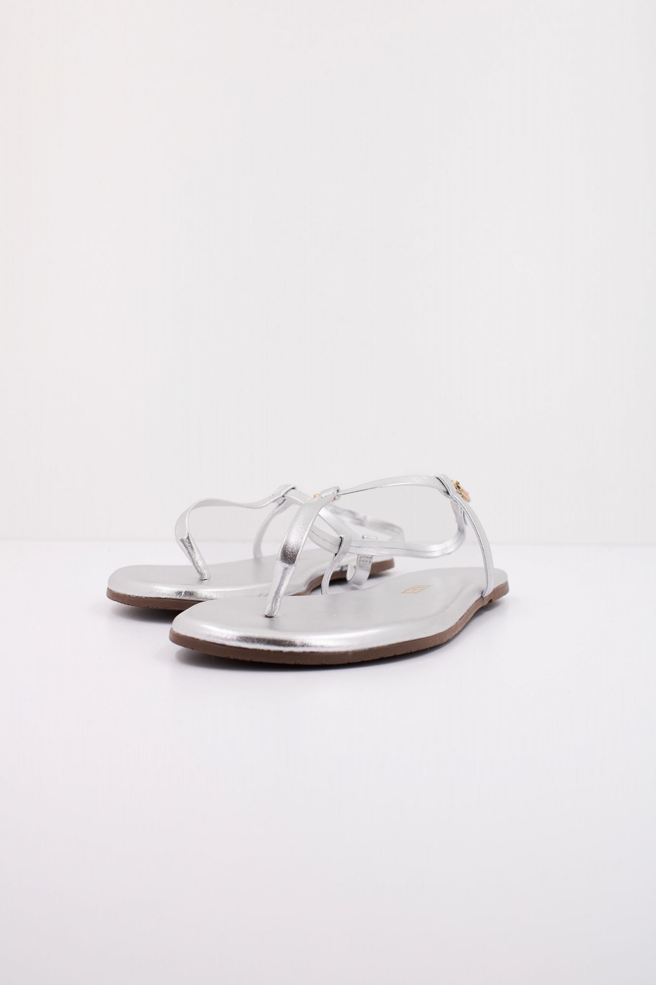 TKEES TKEMARIANA en color PLATA (2)