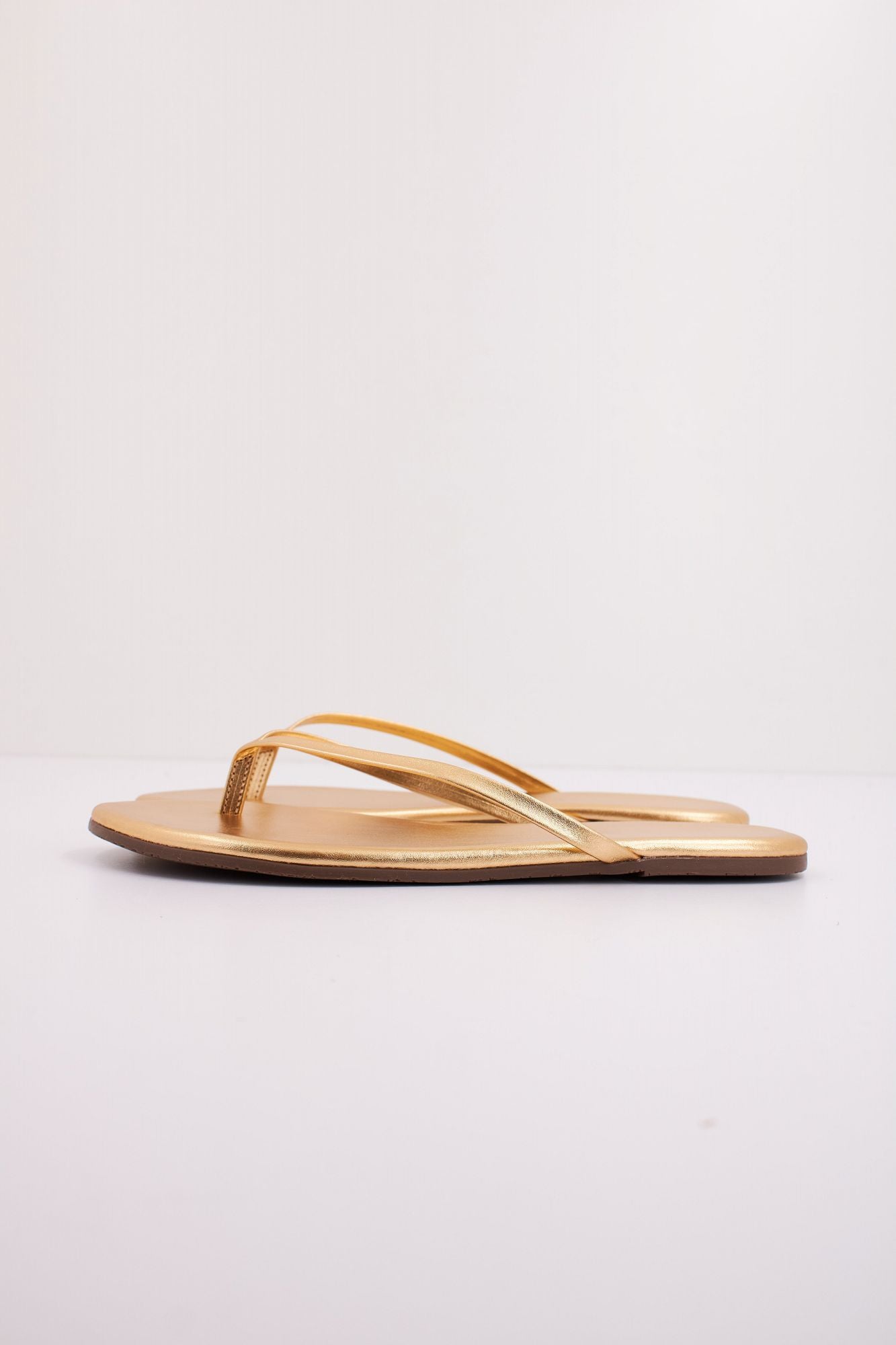 TKEES TKEMETALLICS en color ORO (1)