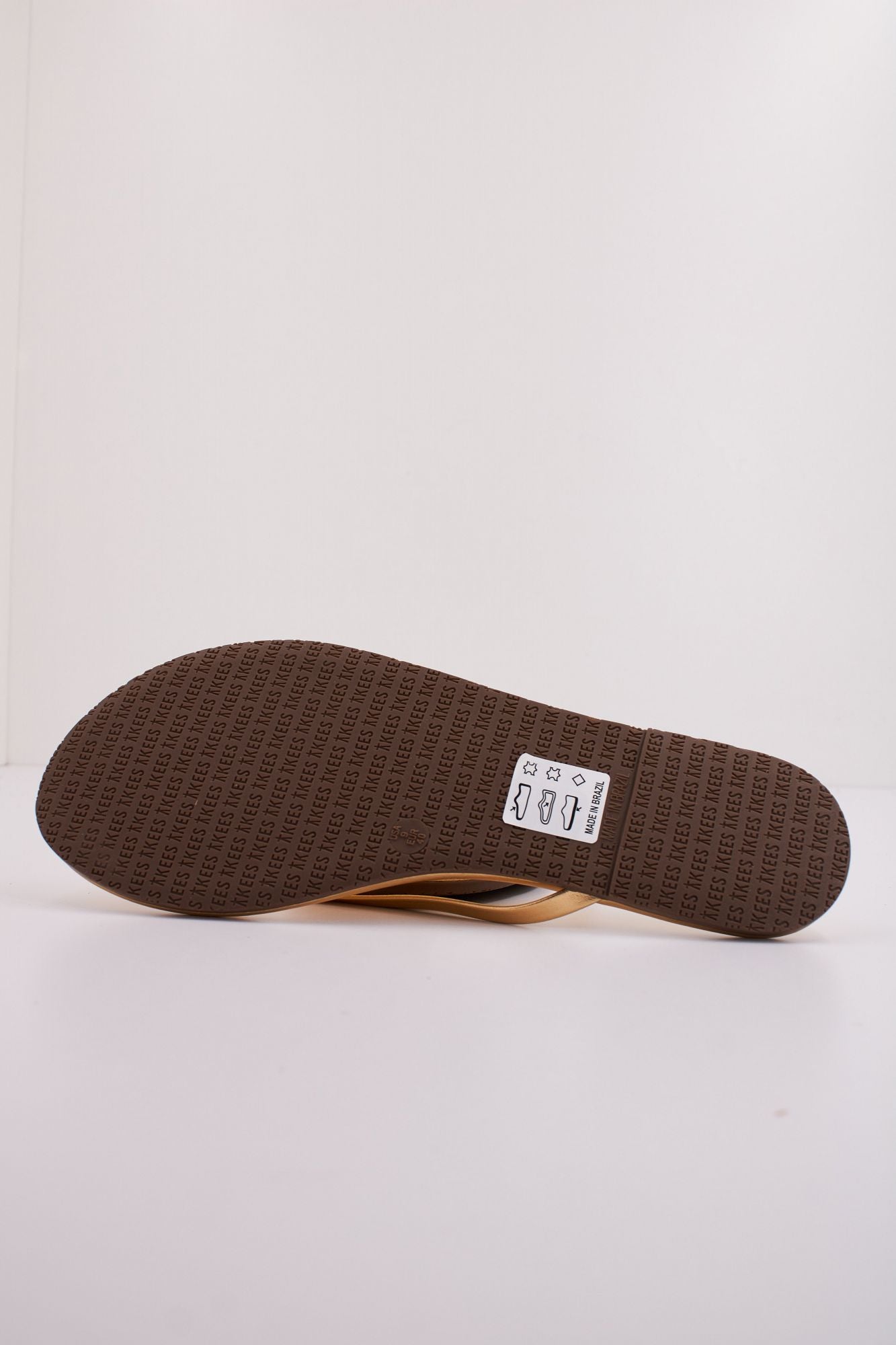 TKEES TKEMETALLICS en color ORO (5)