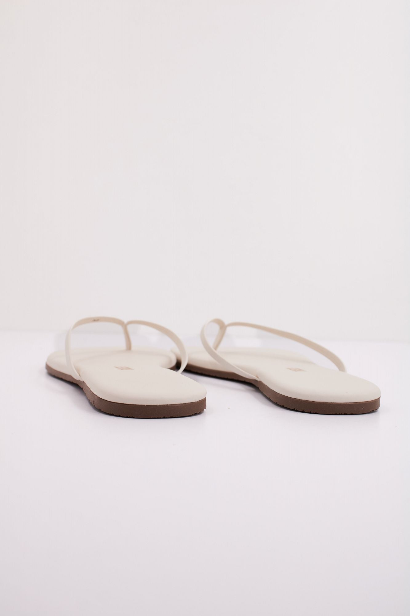 TKEES TKESQUARE TOE en color BLANCO (4)