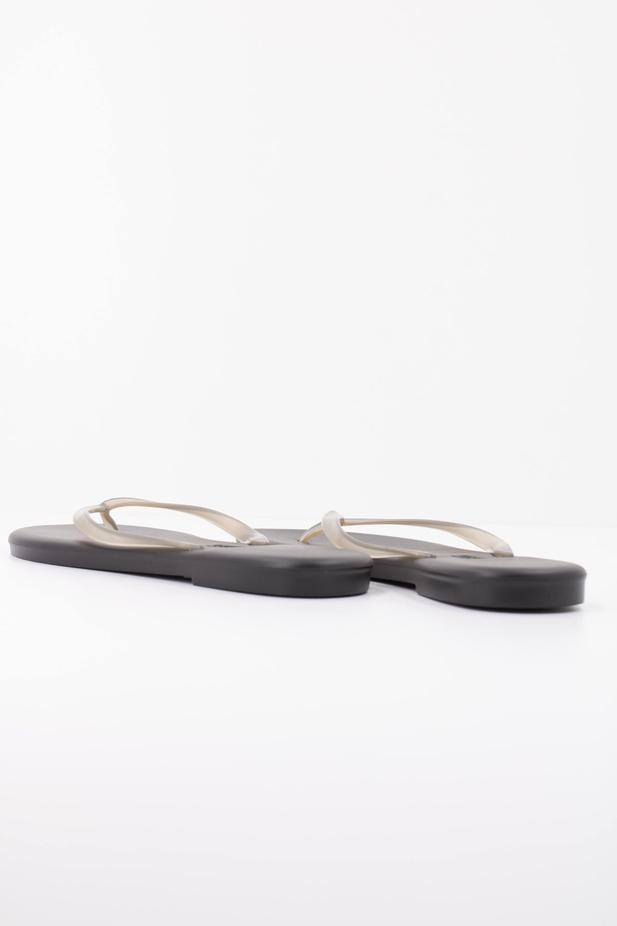 TKEES AQUA 04 SANDALIA en color NEGRO (4)