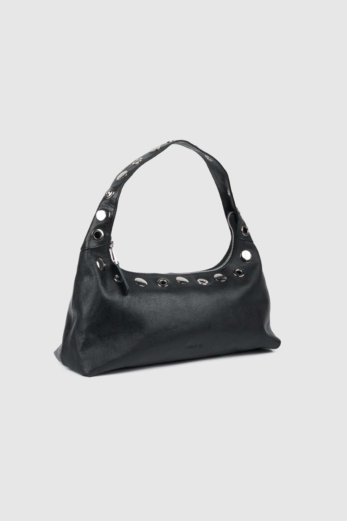NUNOO LARGE DANDY STUDS MOUNTAIN en color NEGRO (3)