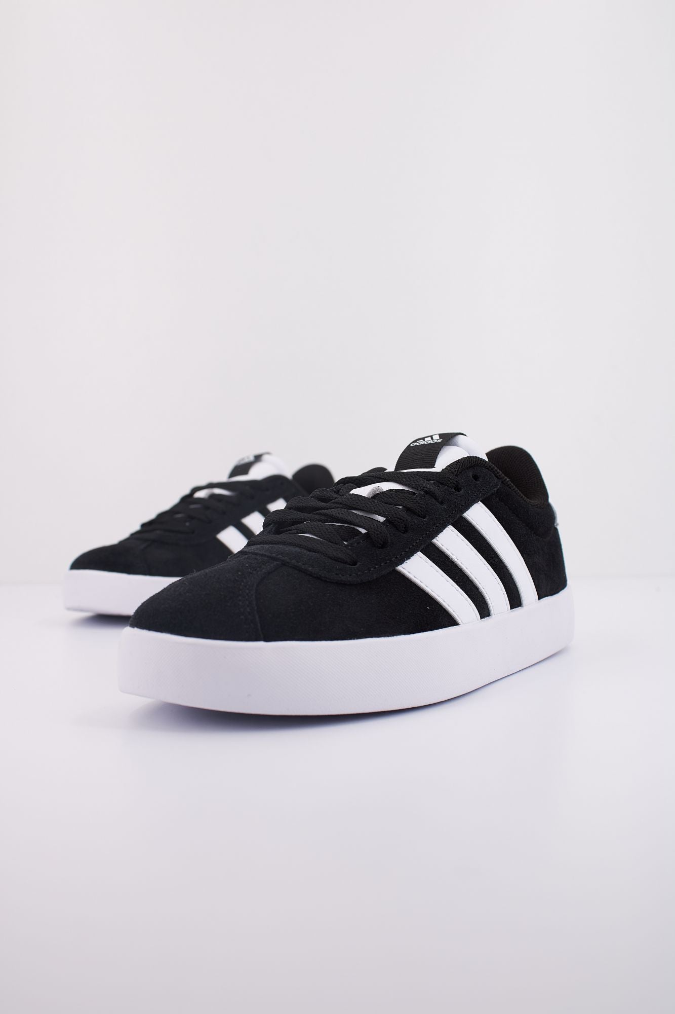 ADIDAS VL COURT 3.0 en color NEGRO (2)