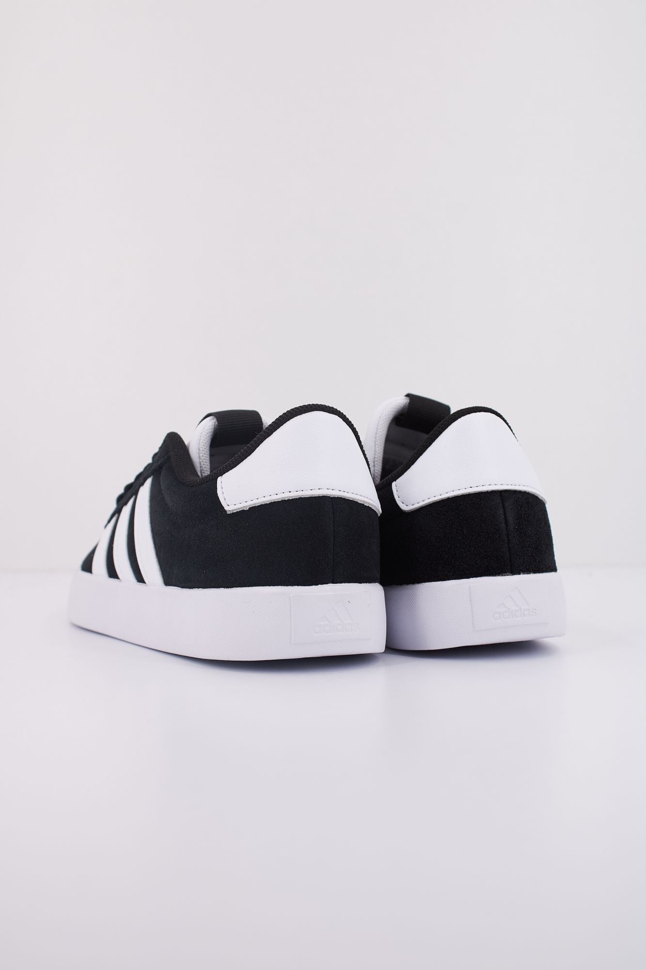 ADIDAS VL COURT 3.0 en color NEGRO (4)