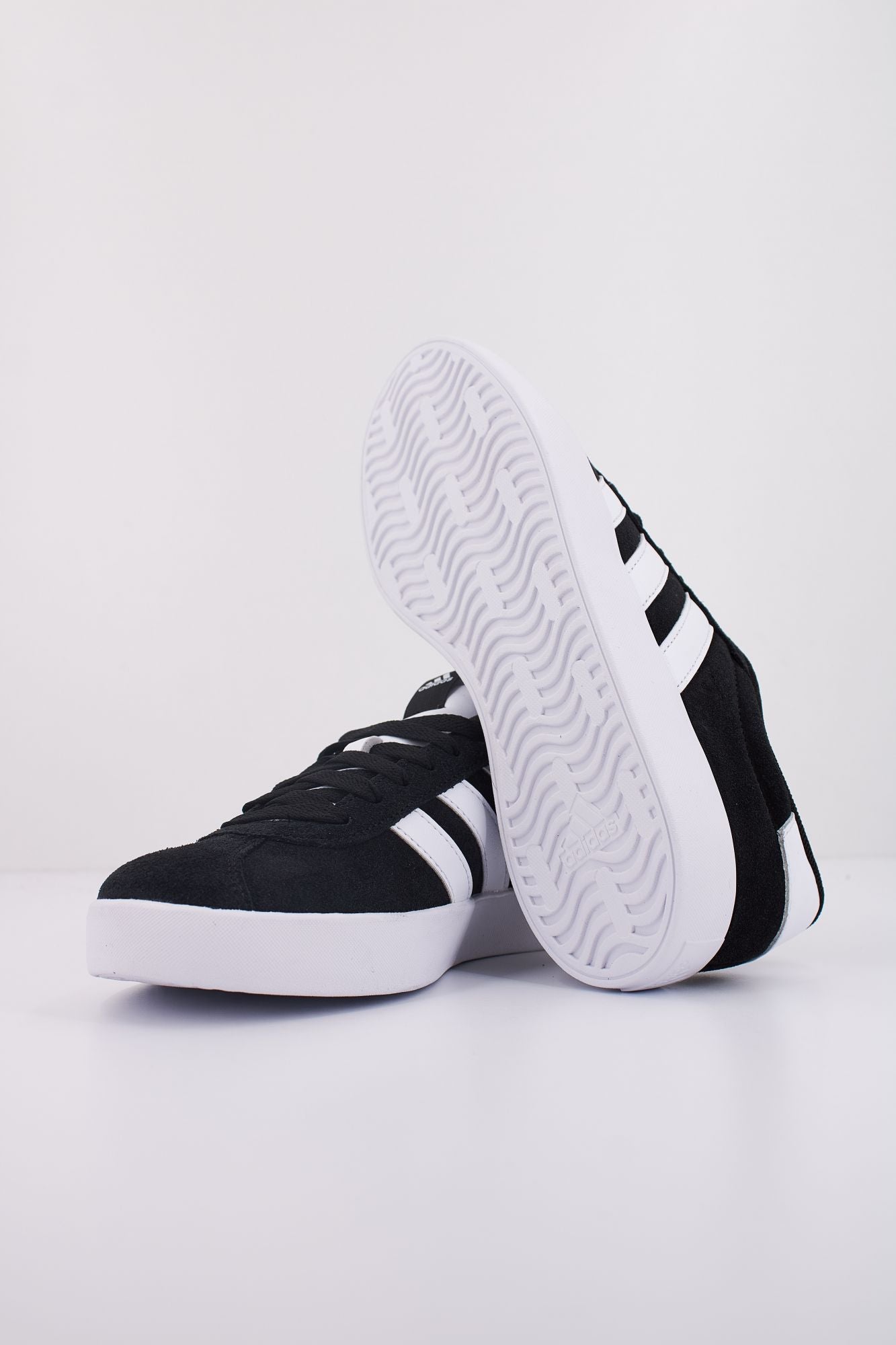 ADIDAS VL COURT 3.0 en color NEGRO (5)
