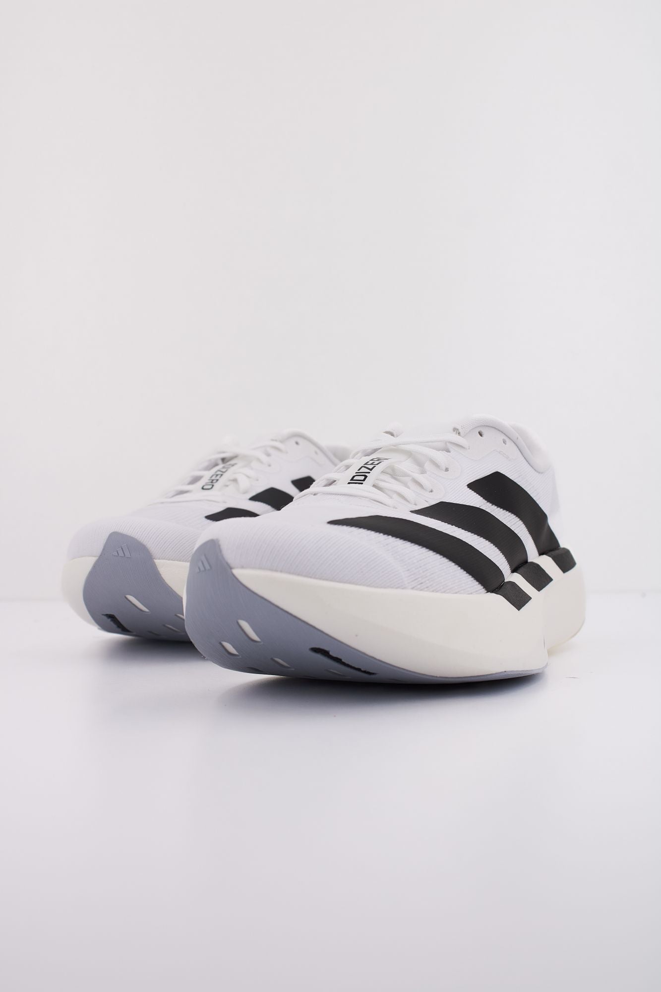 ADIDAS ADIZERO EVO SL W en color BLANCO (2)