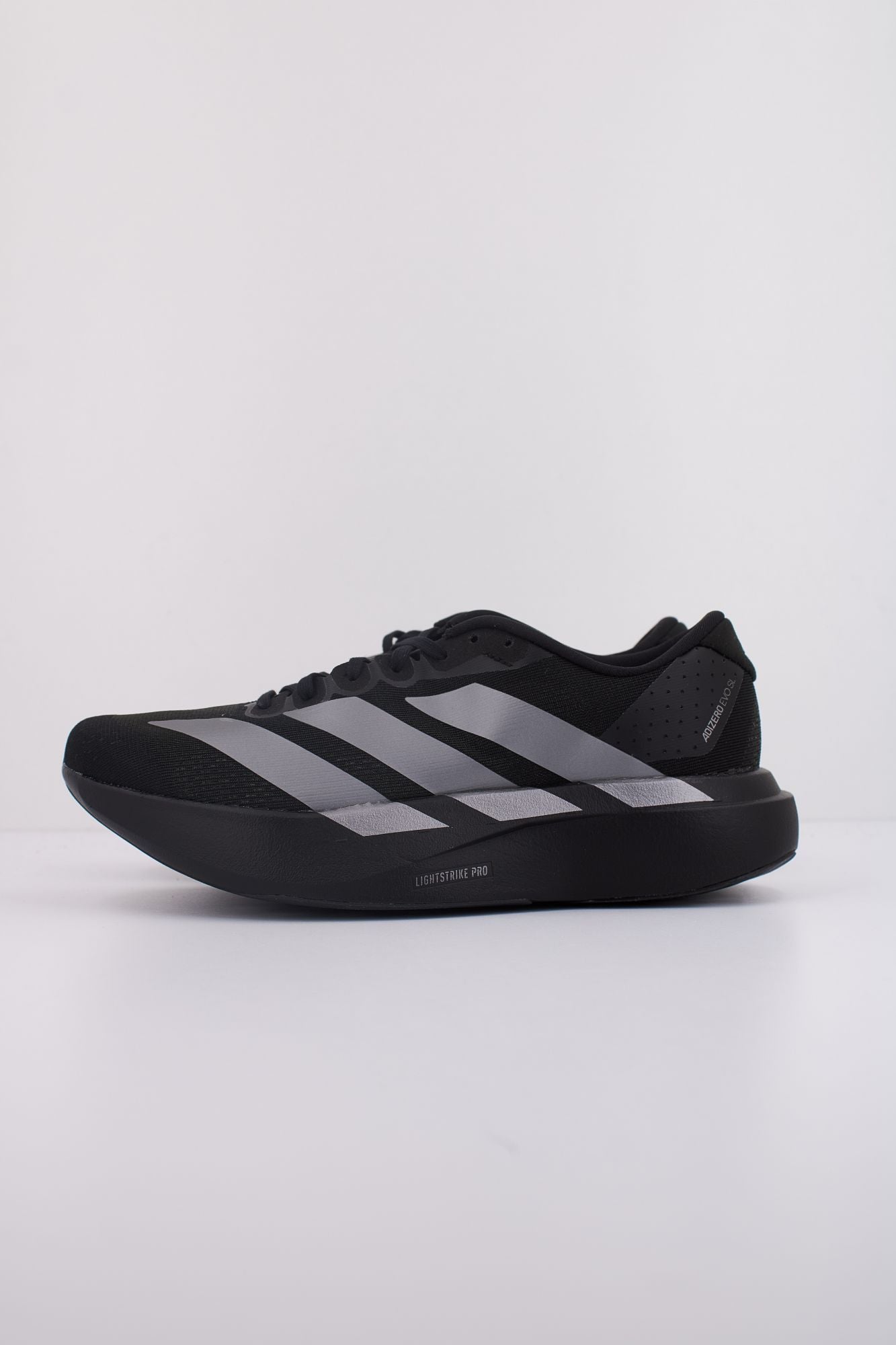 ADIDAS ADIZERO EVO SL W en color NEGRO (1)