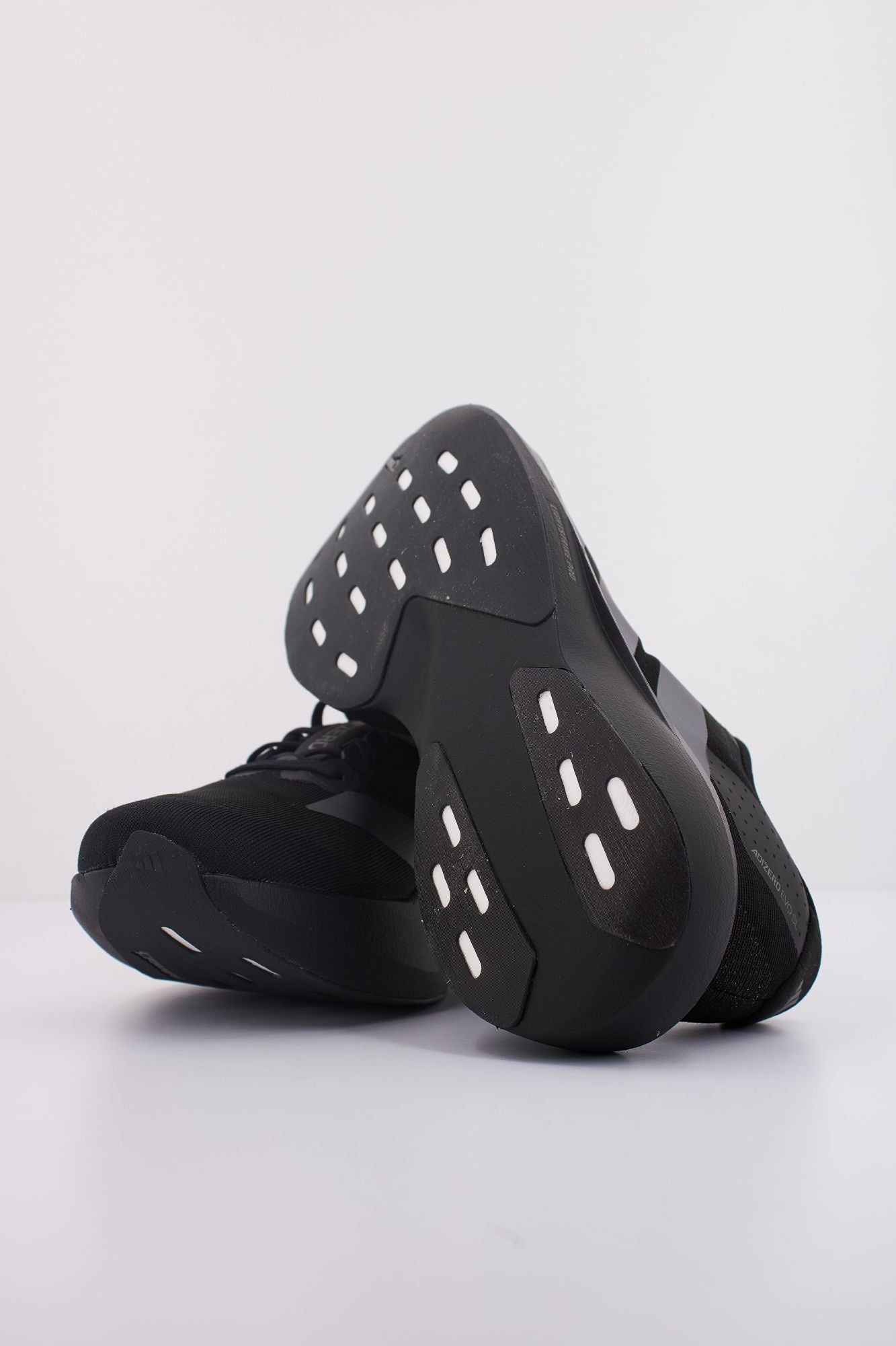 ADIDAS ADIZERO EVO SL W en color NEGRO (5)