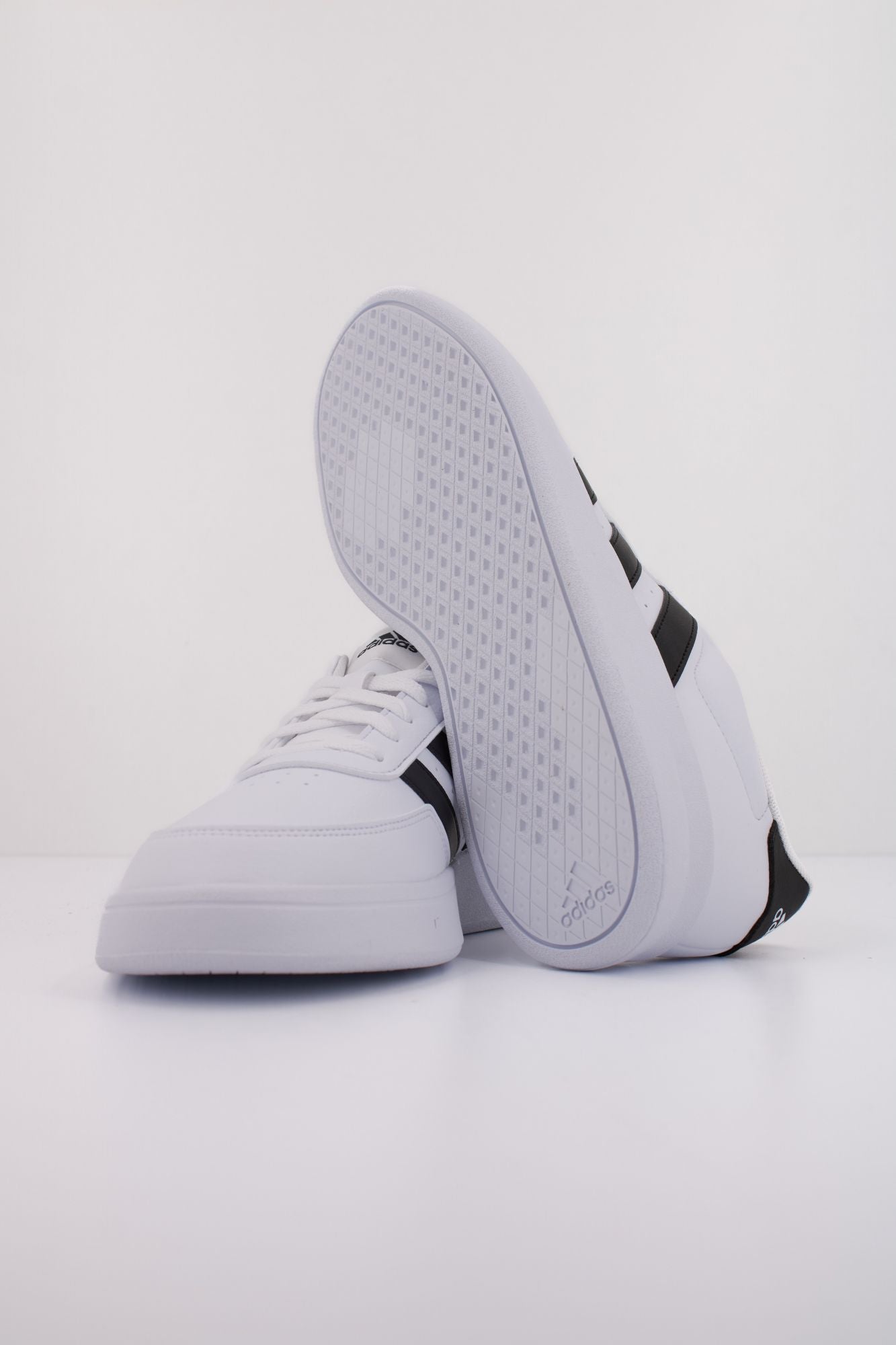 ADIDAS BREAKNET 2.0 en color BLANCO (5)