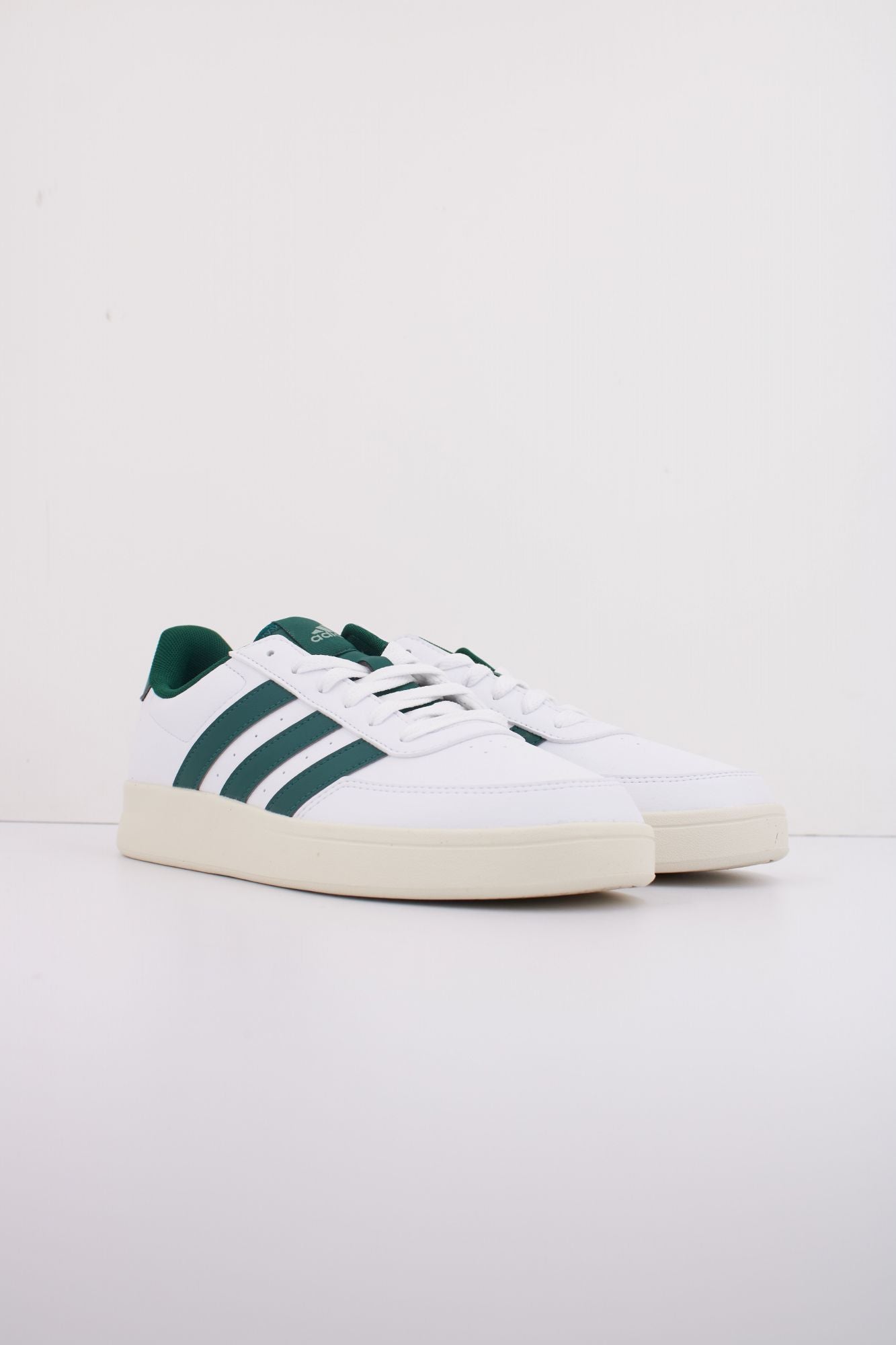 ADIDAS BREAKNET 2.0 en color BLANCO (2)