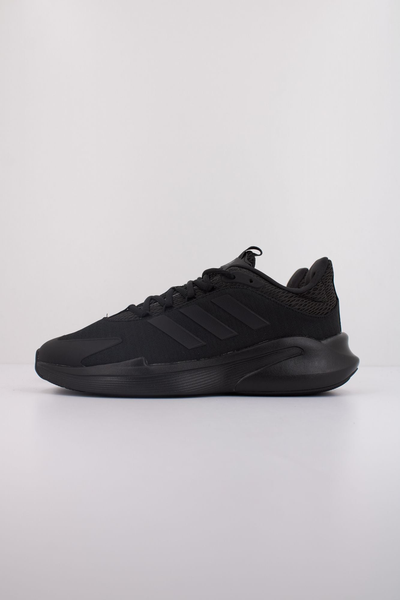 ADIDAS ALPHAEDGE + en color NEGRO (1)