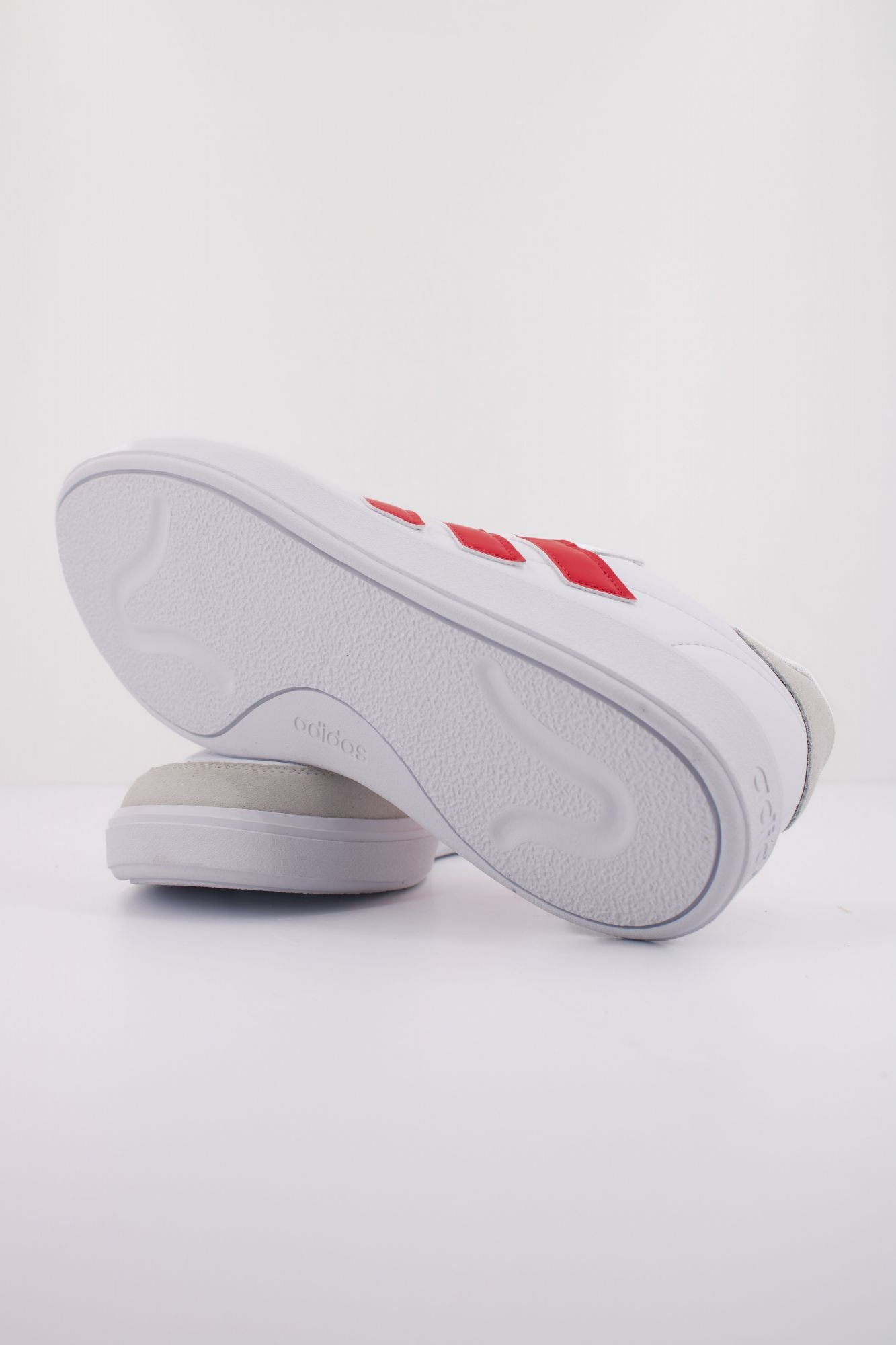 ADIDAS COURTBLOCK en color BLANCO (5)