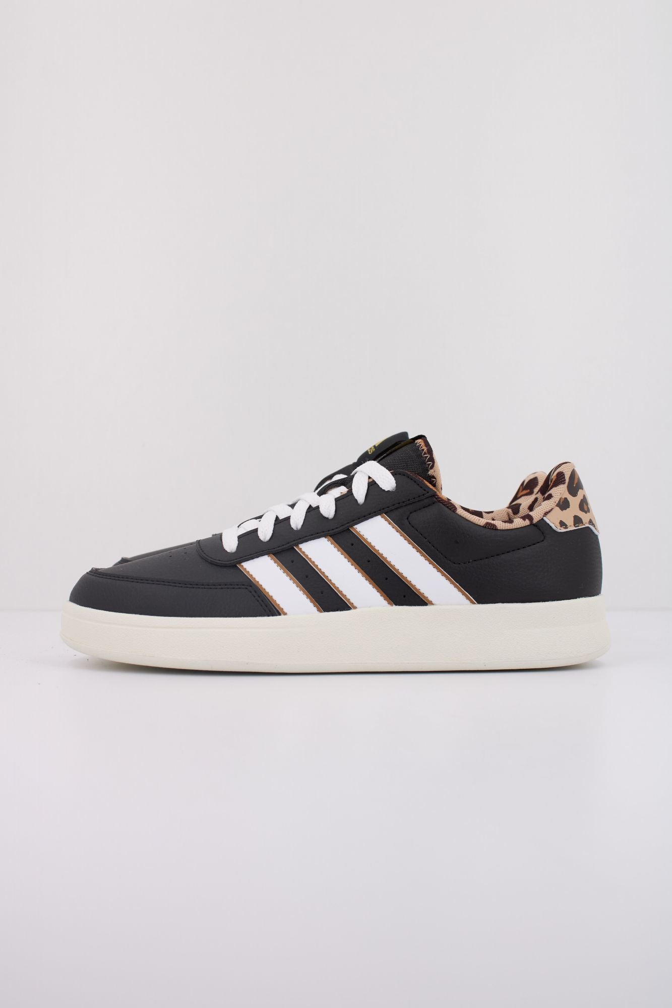 ADIDAS BREAKNET 2.0 en color NEGRO (1)