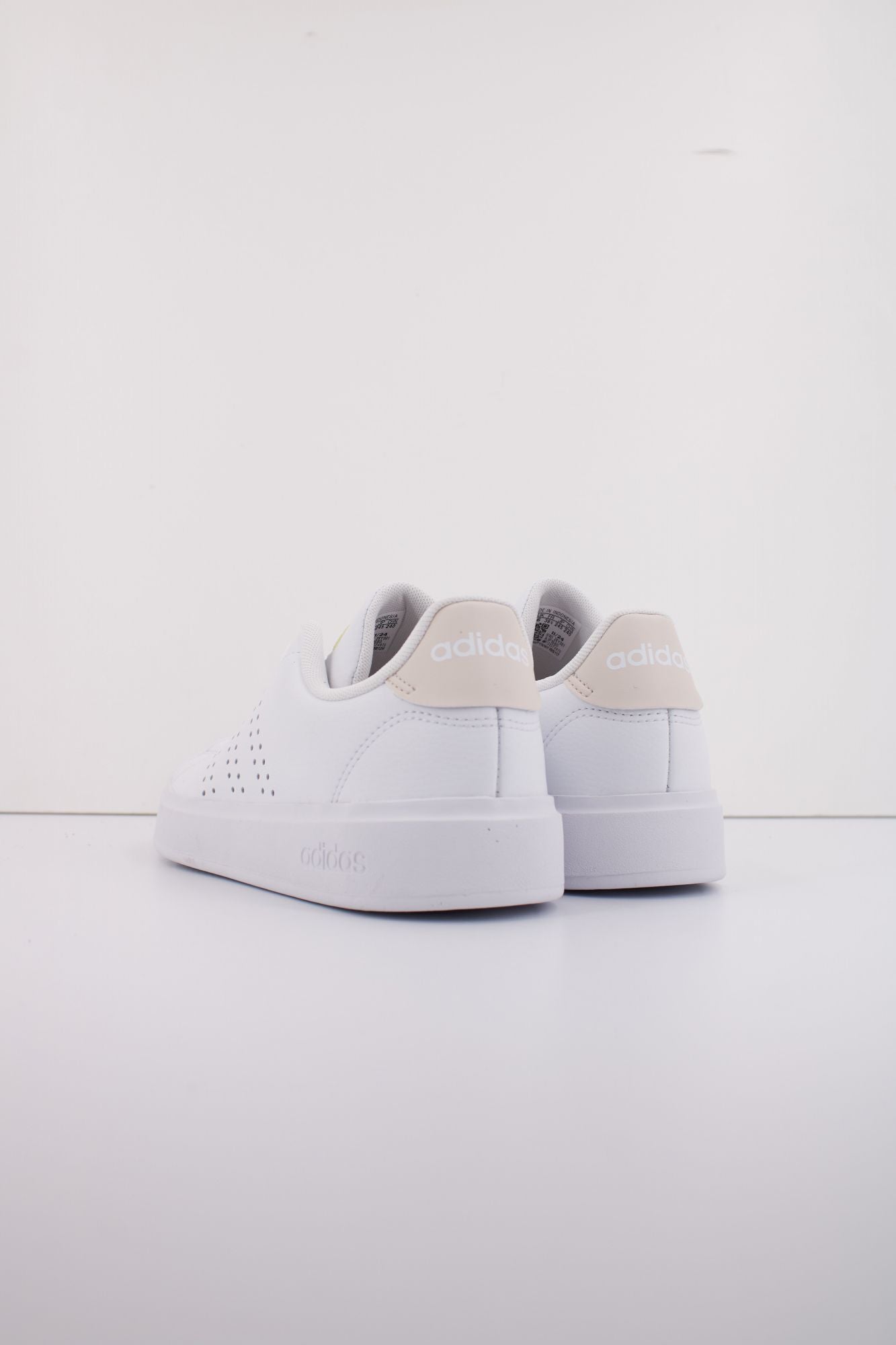 ADIDAS ADVANTAGE 2.0 en color BLANCO (4)