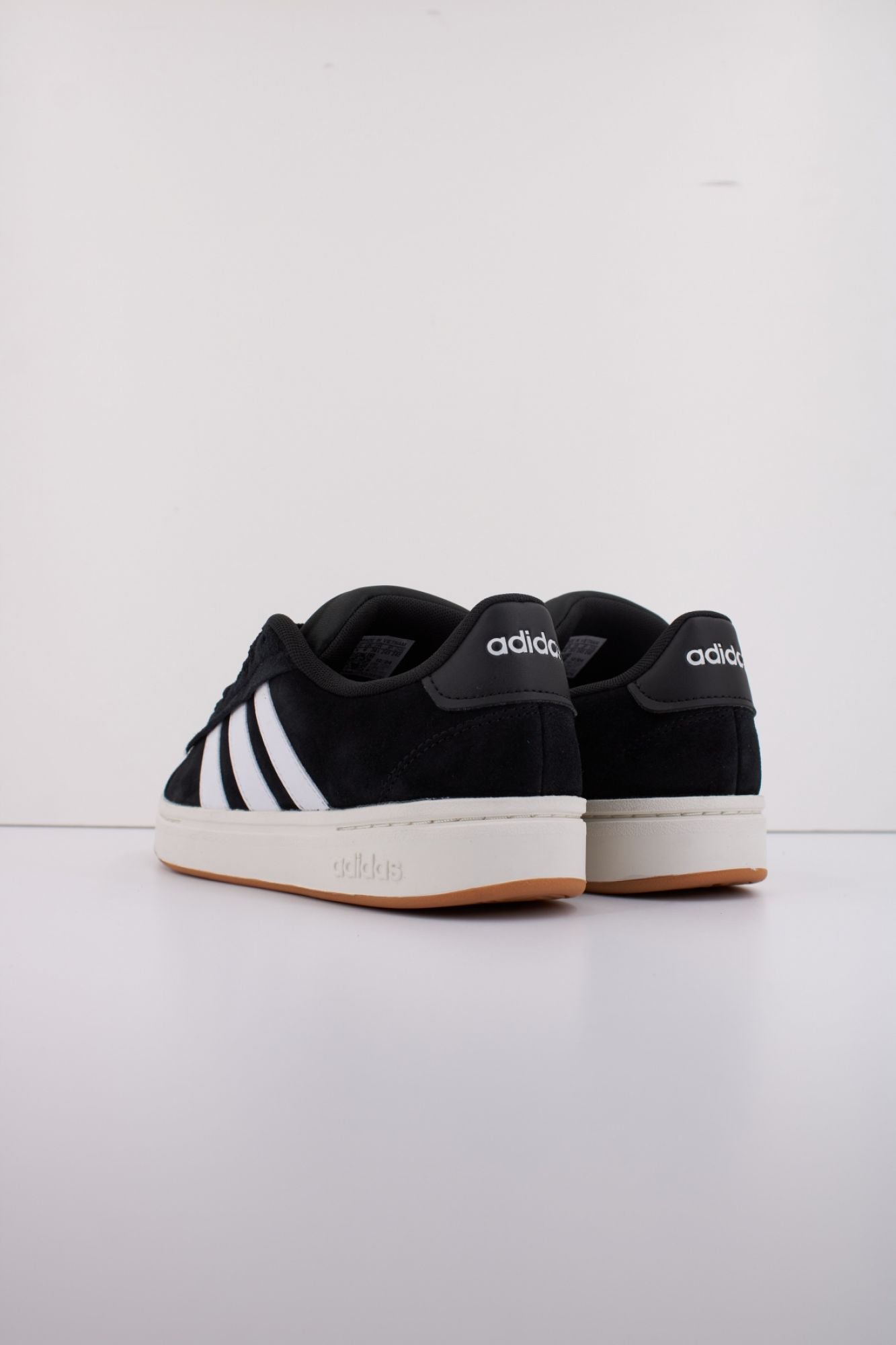 ADIDAS GRAND COURT ALPHA 0 en color NEGRO (4)