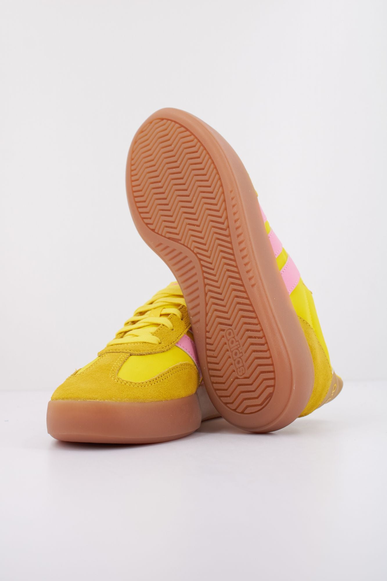 ADIDAS BARREDA DECODE en color AMARILLO (5)
