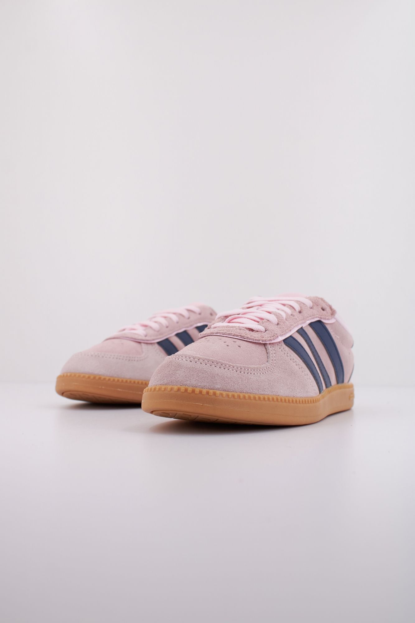ADIDAS BREAKNET SLEEK en color ROSA (2)