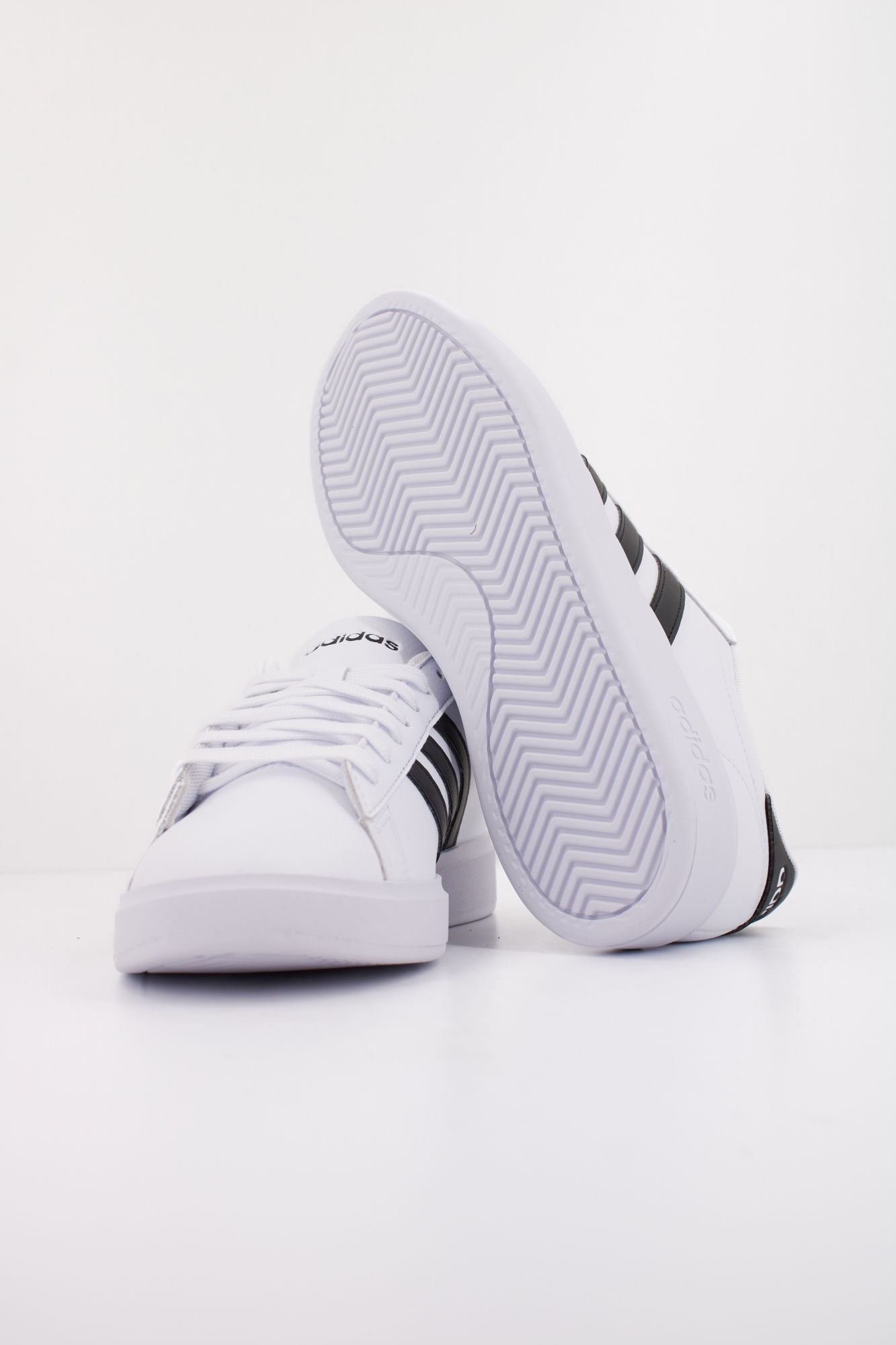 ADIDAS GRAND COURT 2.0 en color BLANCO (5)