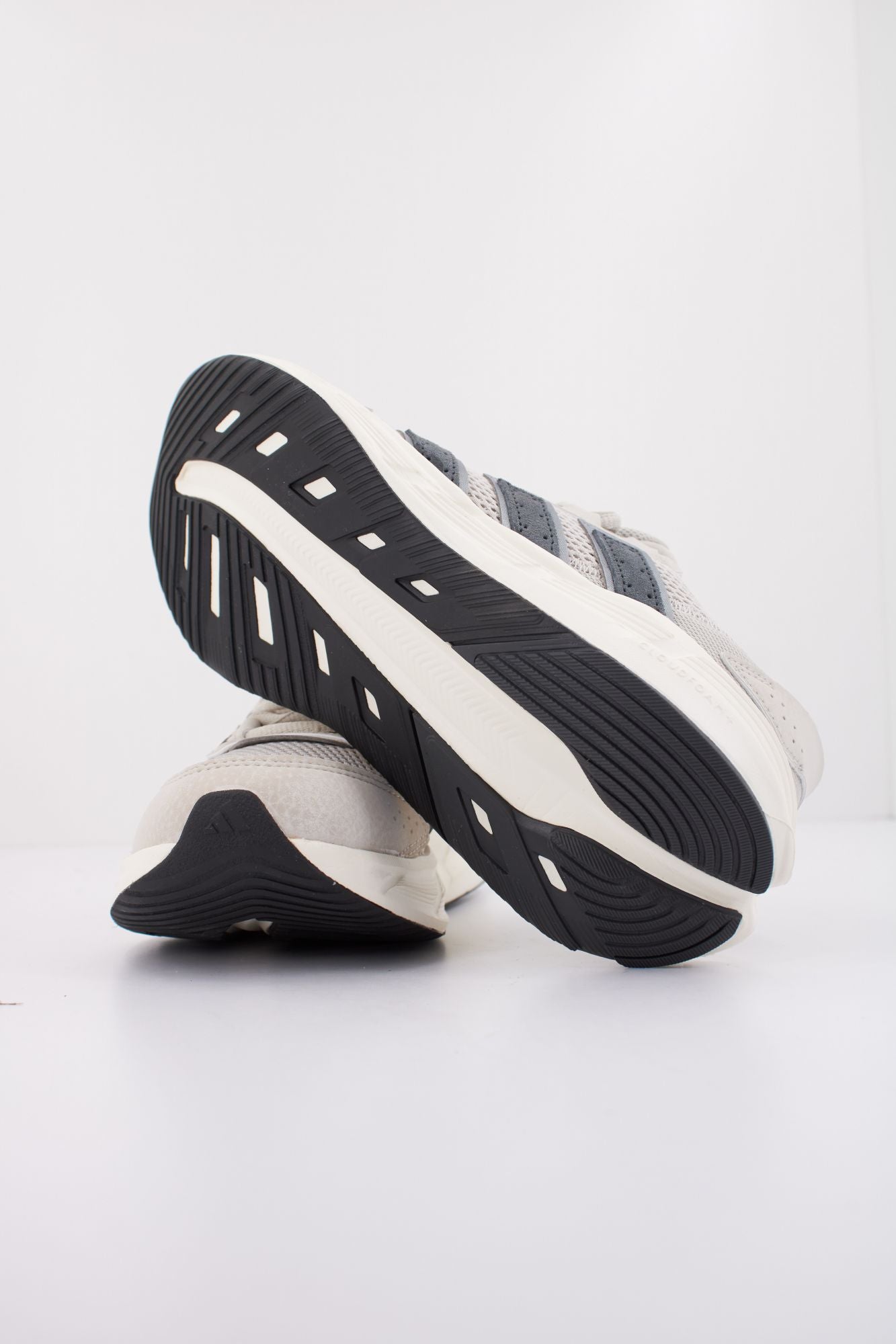 ADIDAS ASTRASTAR en color GRIS (5)