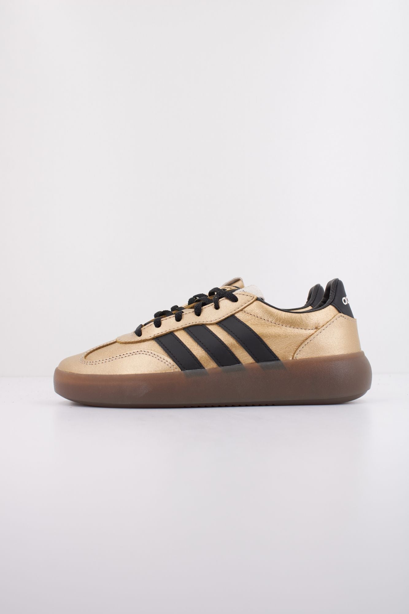 ADIDAS BARREDA DECODE LUX en color ORO (1)