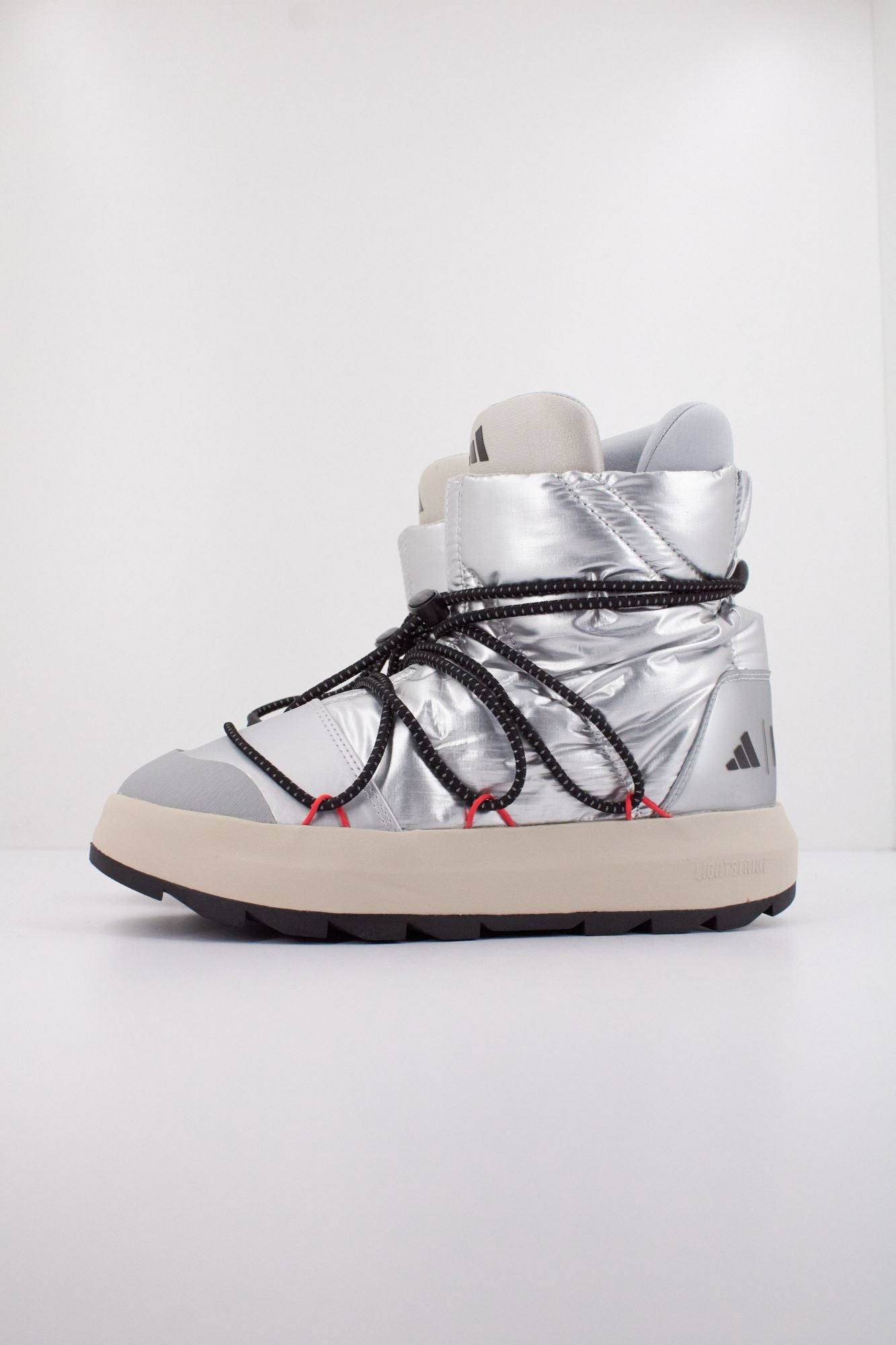 ADIDAS X MOONBOOT A en color PLATA (1)
