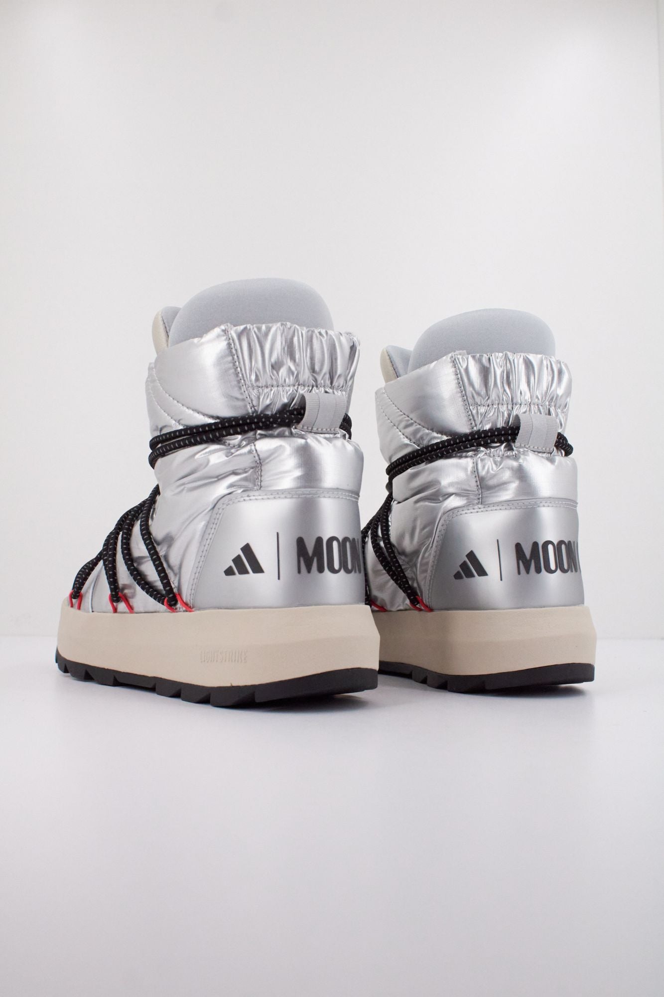 ADIDAS X MOONBOOT A en color PLATA (4)
