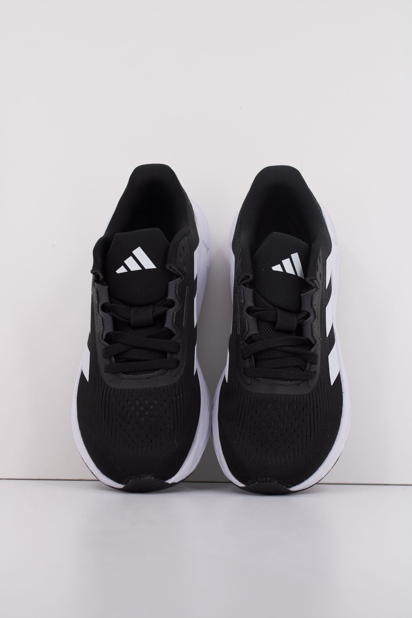 ADIDAS QUESTAR 3 W en color NEGRO (3)