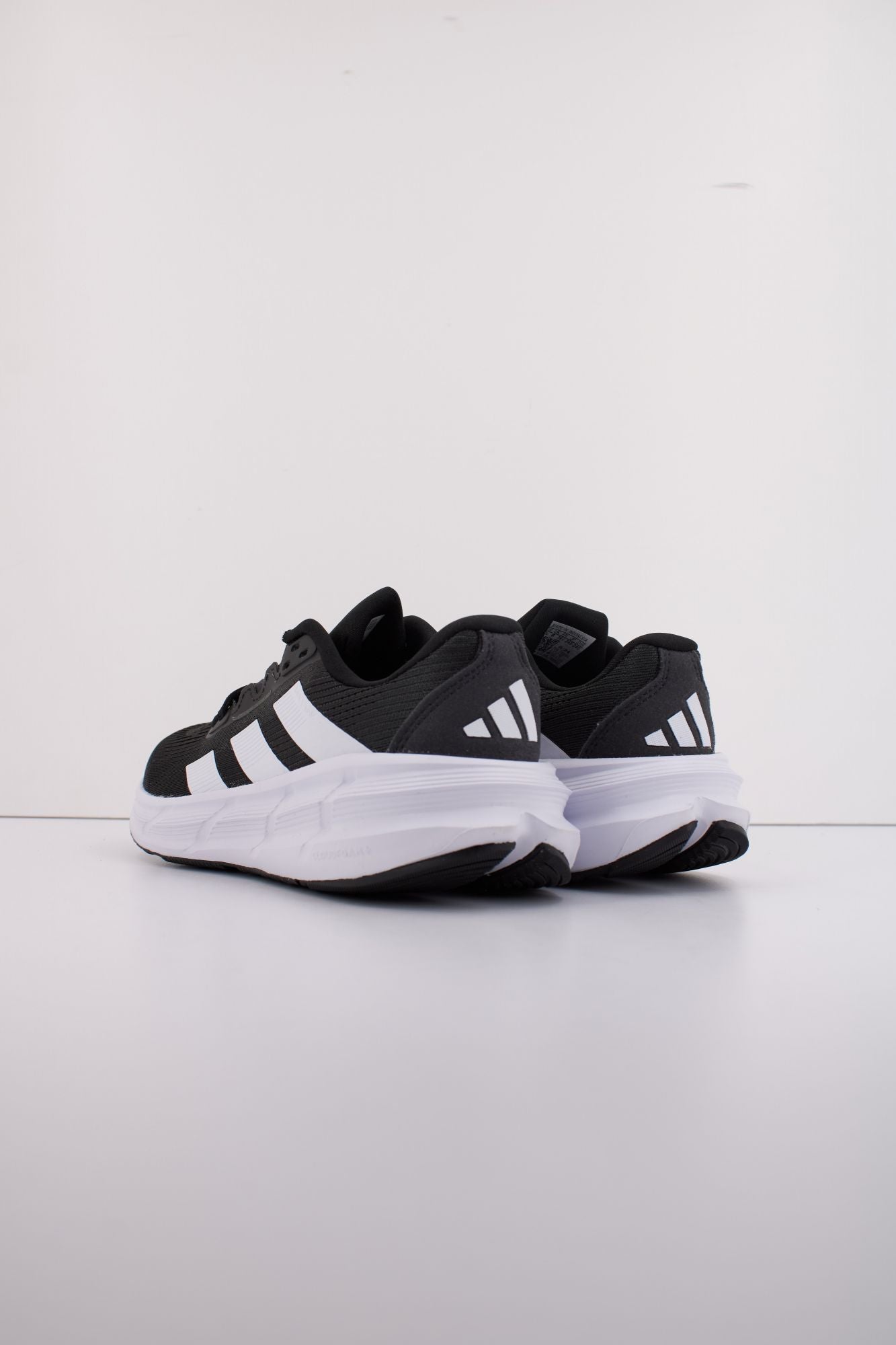 ADIDAS QUESTAR 3 W en color NEGRO (4)
