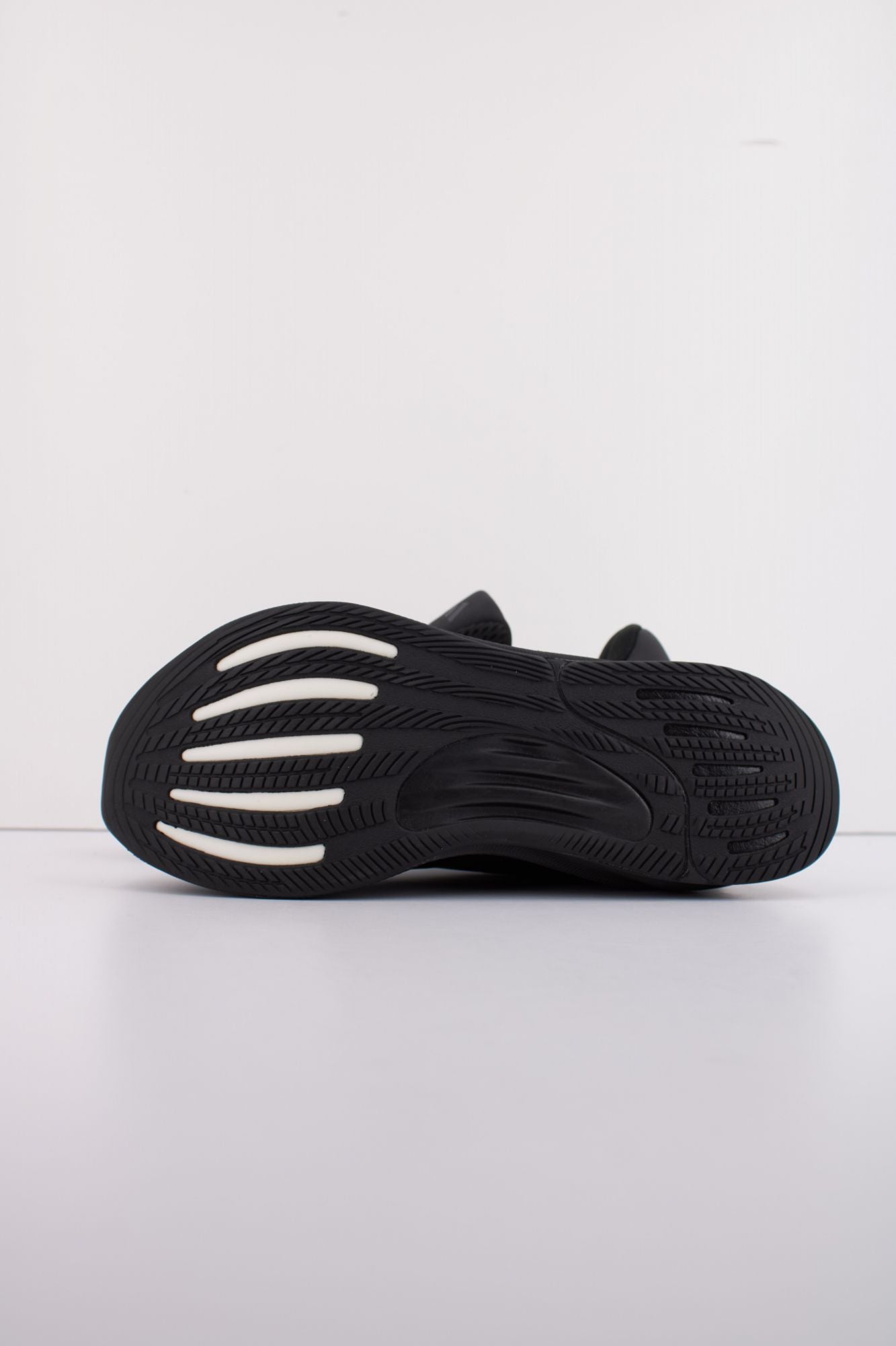 ADIDAS SUPERNOVA STRIDE 2 en color NEGRO (5)