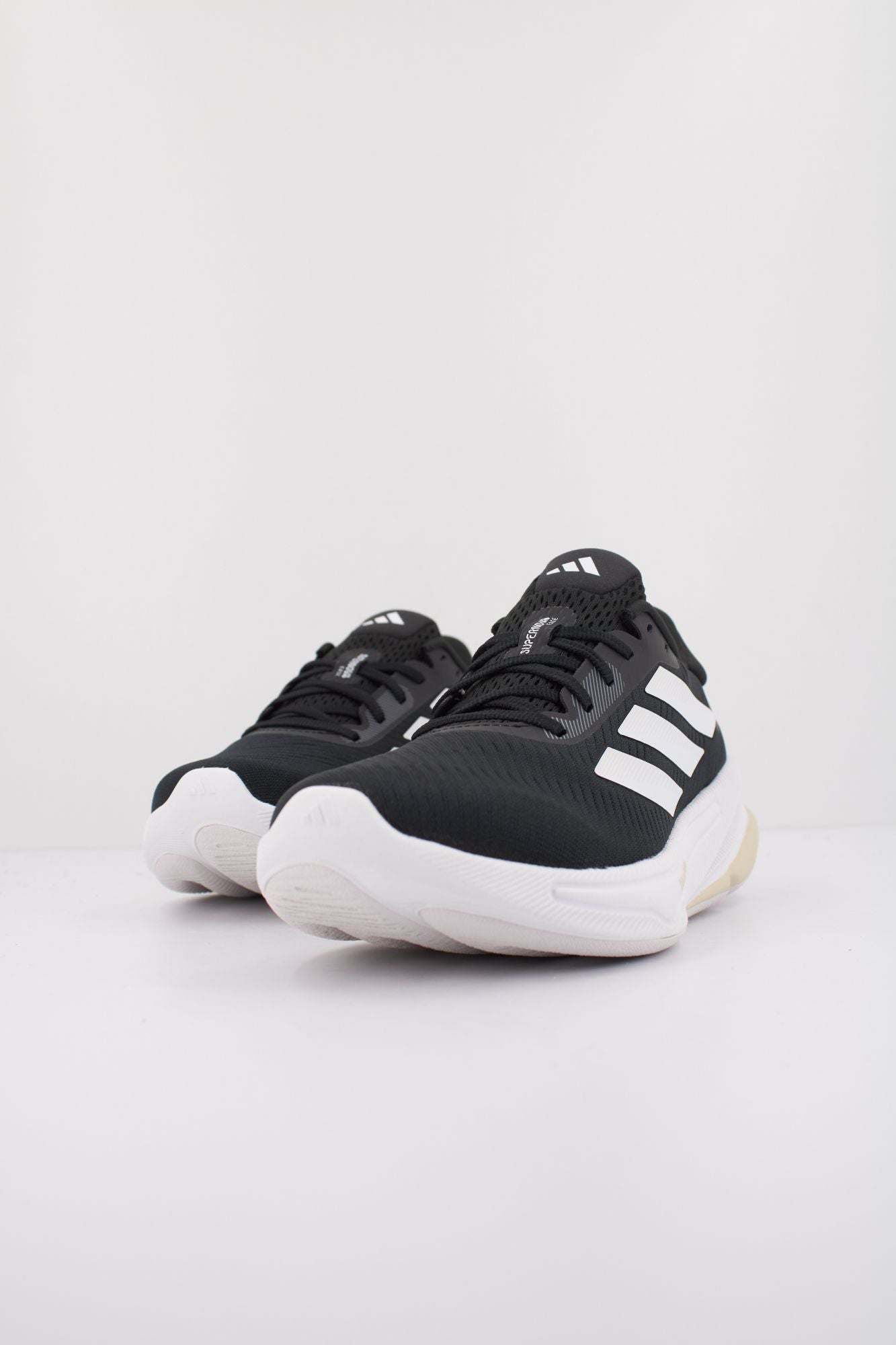 ADIDAS SUPERNOVA EASE W en color NEGRO (2)