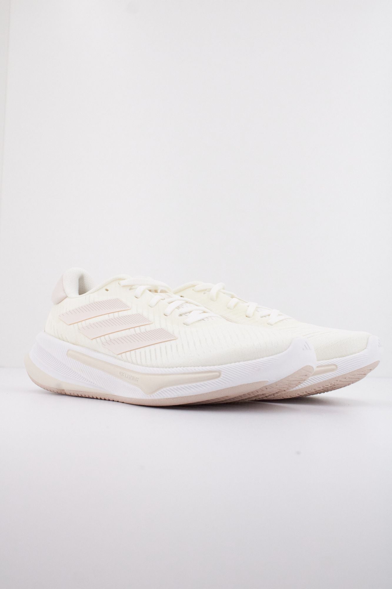 ADIDAS SUPERNOVA EASE W en color BLANCO (2)