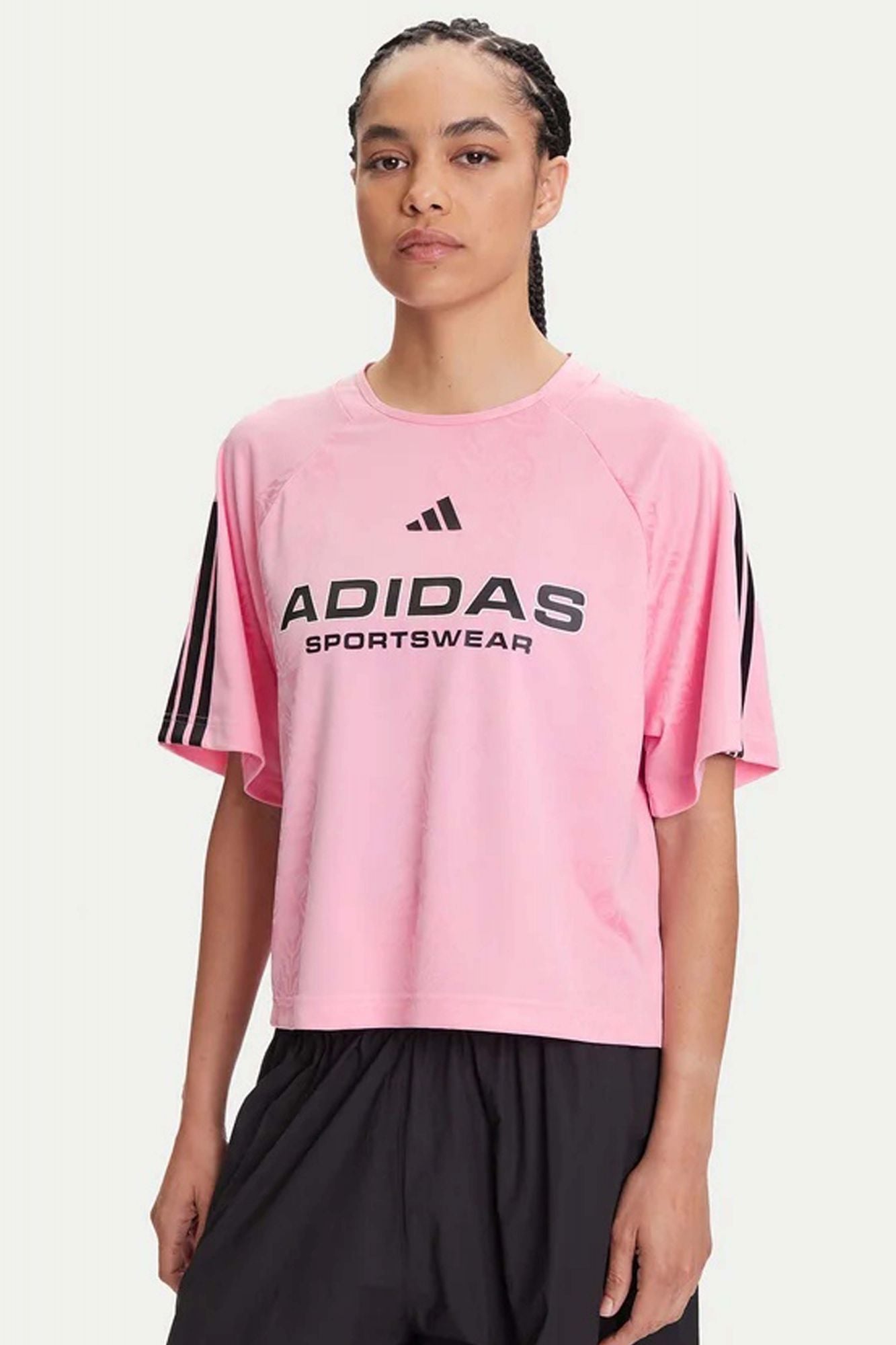 ADIDAS W TIRO Q3 TEE en color ROSA (1)