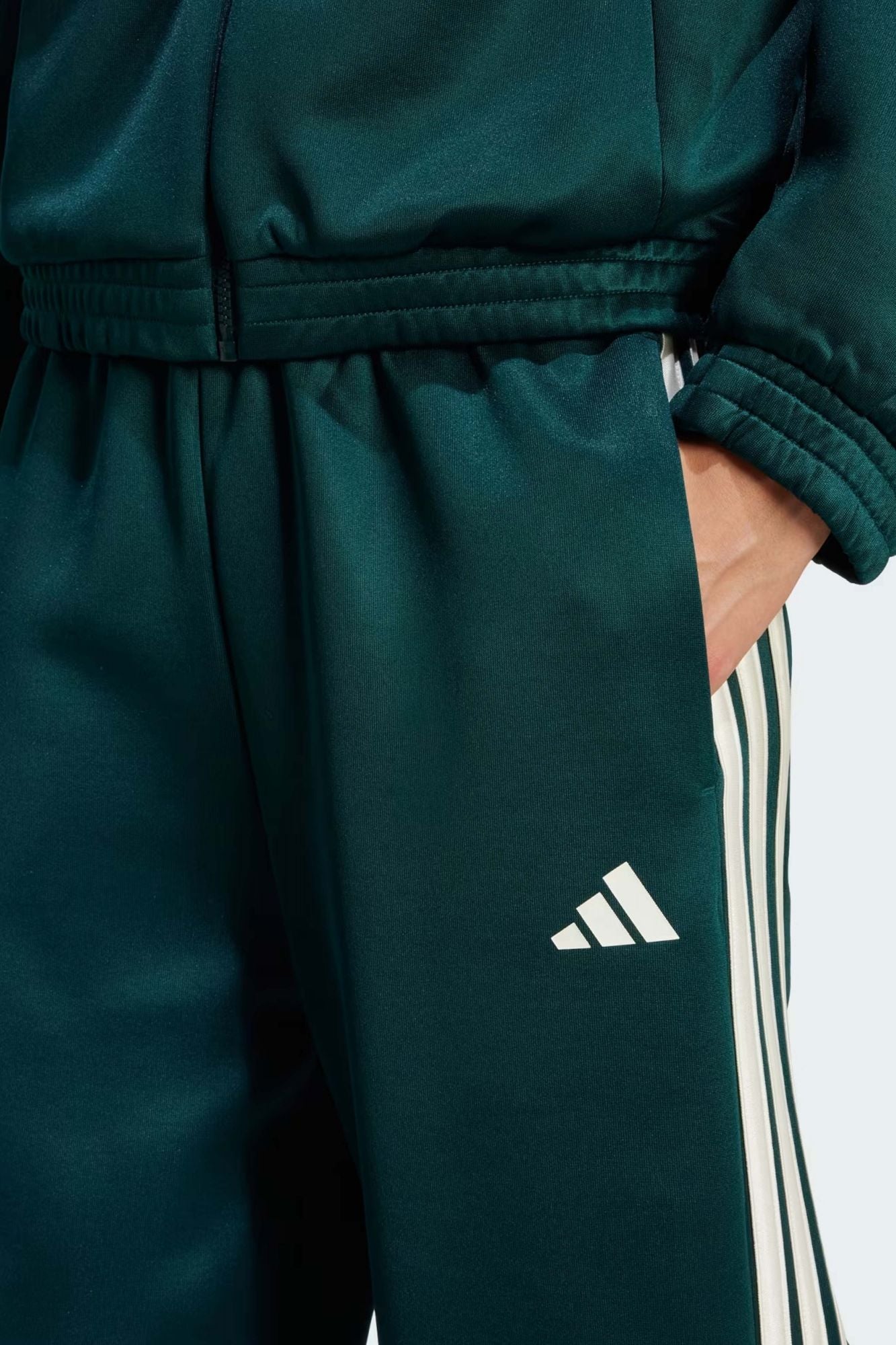 ADIDAS STADIUM 3-STRIPES TRACK PANTS en color VERDE (3)