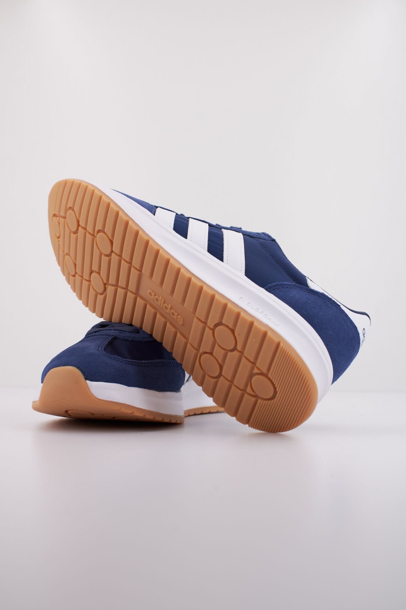 ADIDAS RUN 70s 2.0 en color AZUL (5)