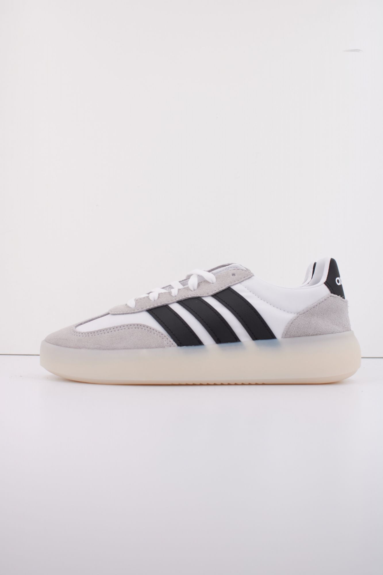 ADIDAS BARREDA DECODE en color BLANCO (1)
