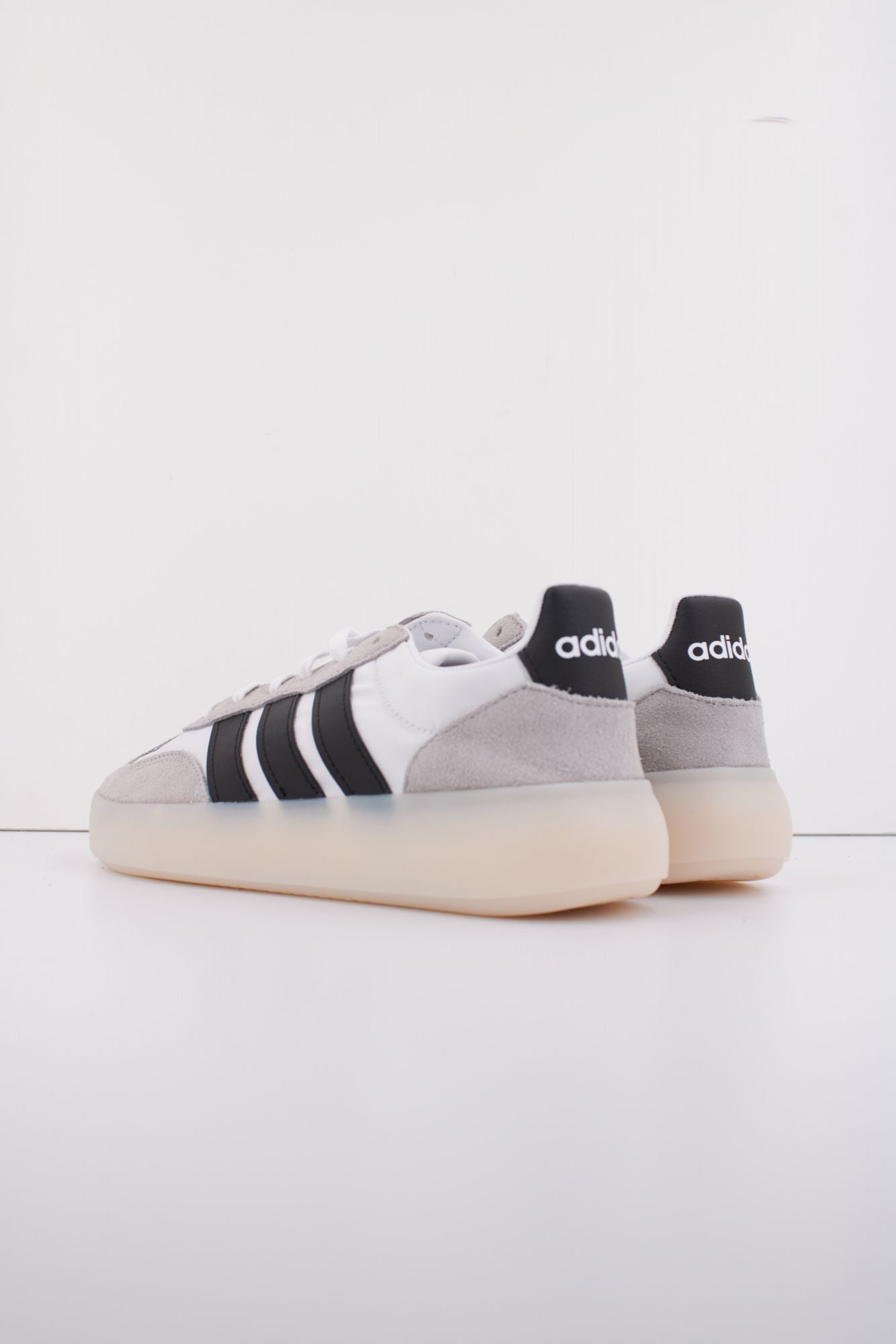 ADIDAS BARREDA DECODE en color BLANCO (4)