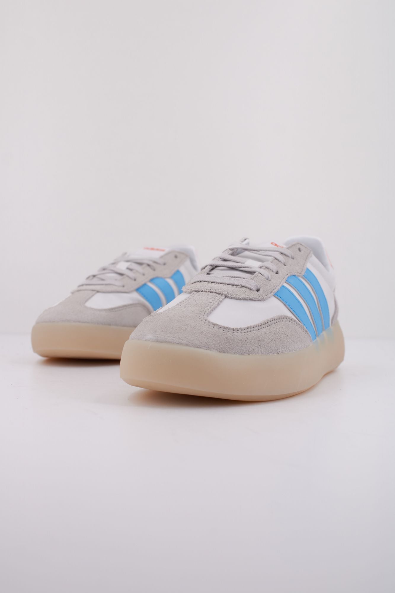 ADIDAS BARREDA DECODE en color BLANCO (2)