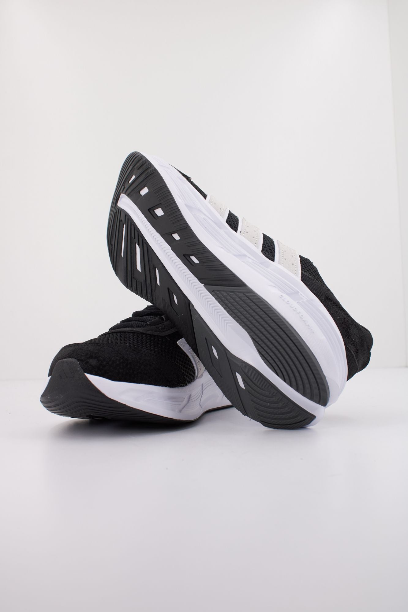 ADIDAS ASTRASTAR en color NEGRO (5)