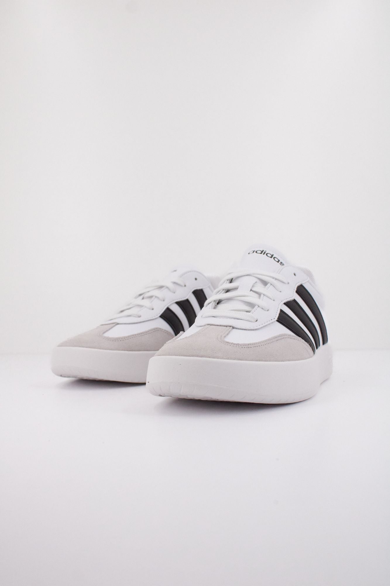 ADIDAS JI2306 en color BLANCO (2)